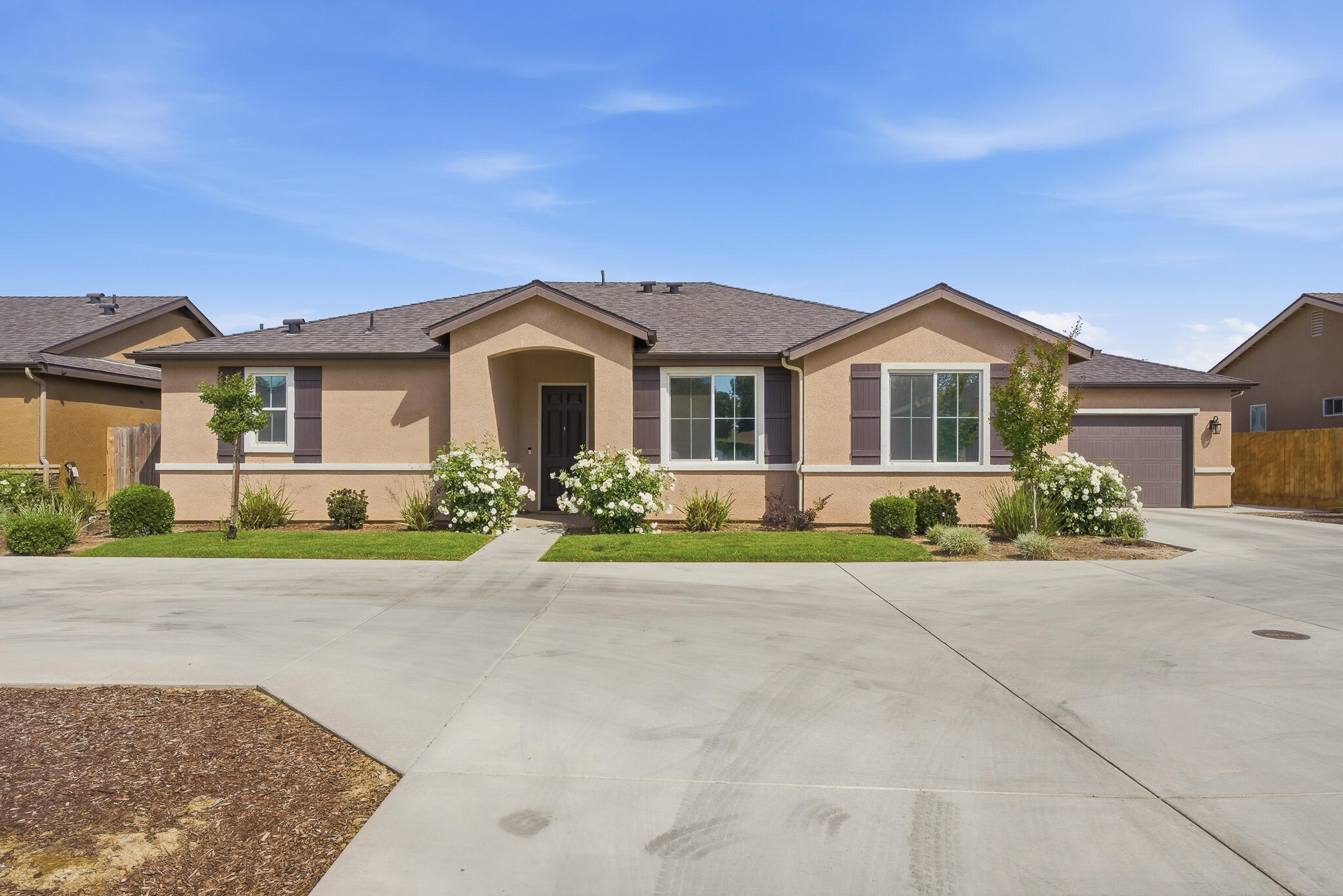 224 W Kimball Ave, Visalia, CA 93277