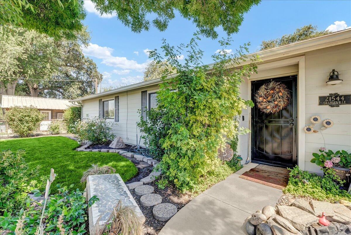 21544 Grangeville Blvd, Lemoore, CA 93245