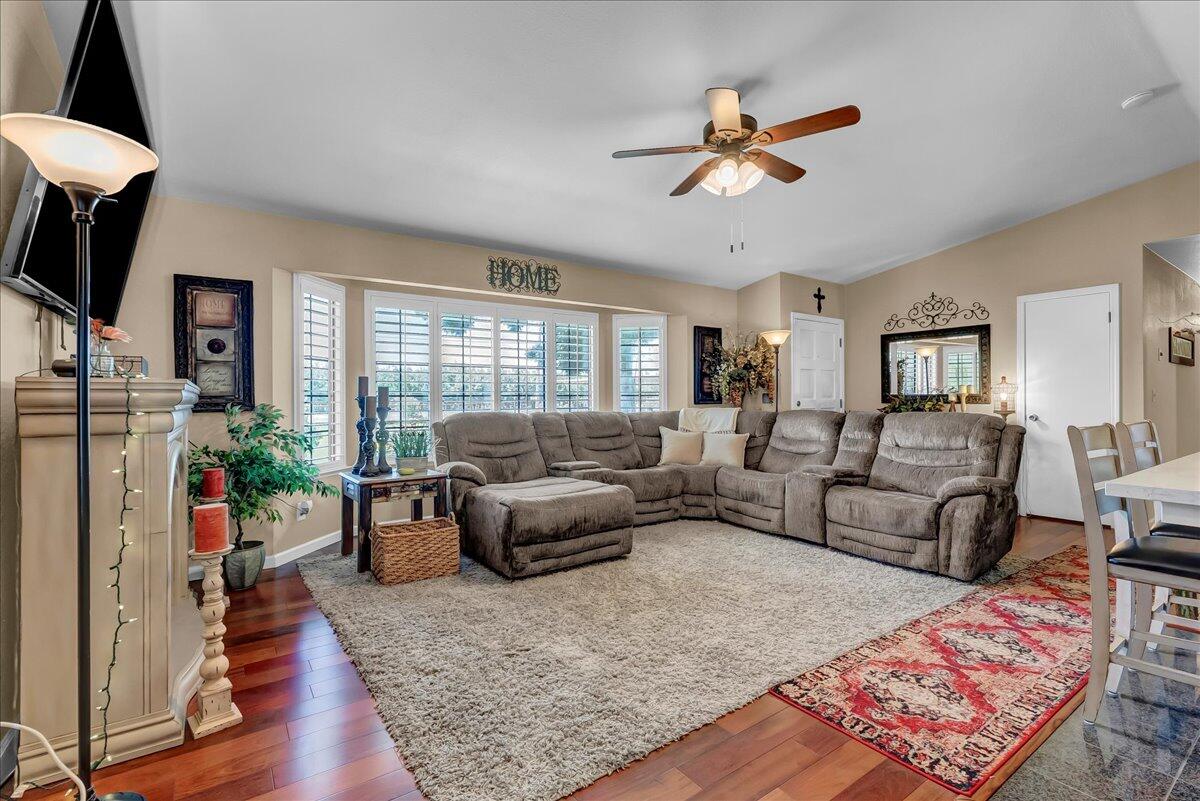 21544 Grangeville Blvd, Lemoore, CA 93245