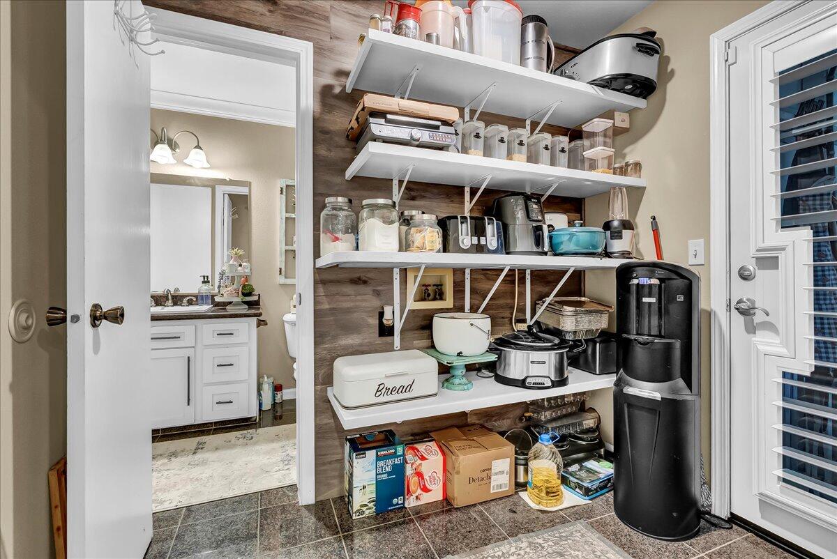 21544 Grangeville Blvd, Lemoore, CA 93245