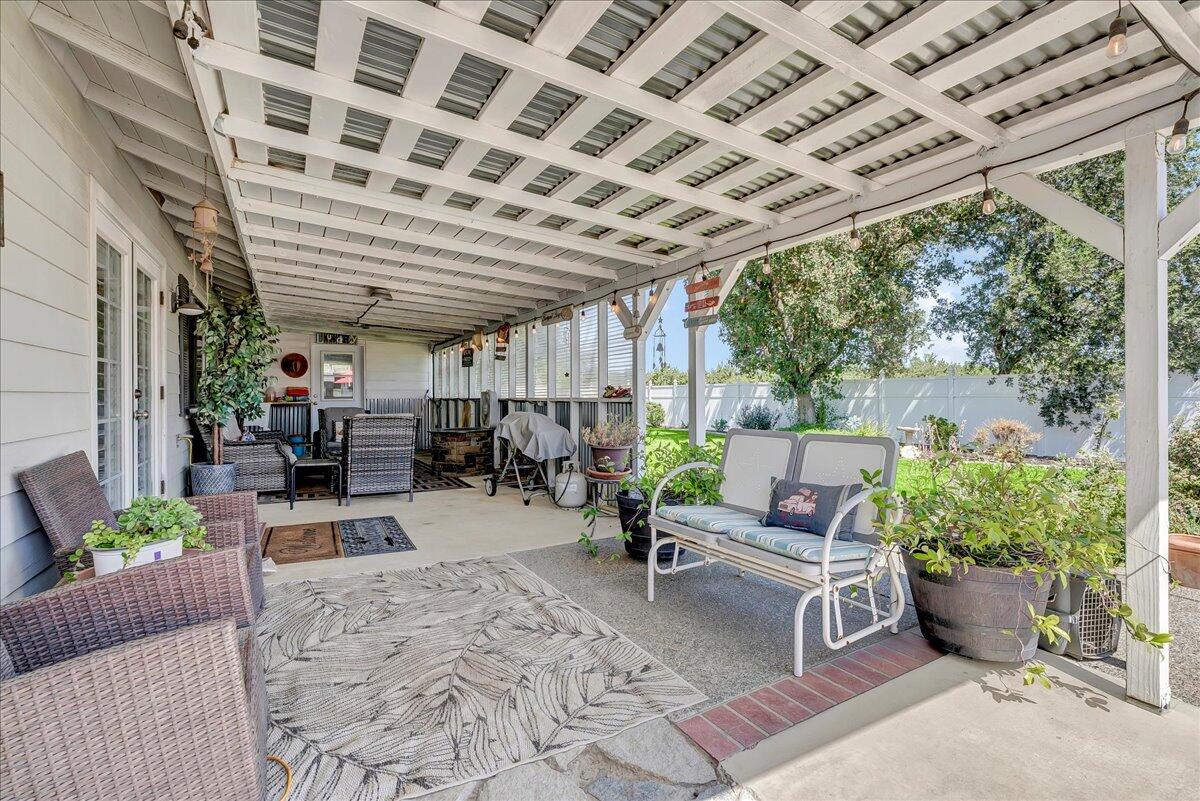 21544 Grangeville Blvd, Lemoore, CA 93245