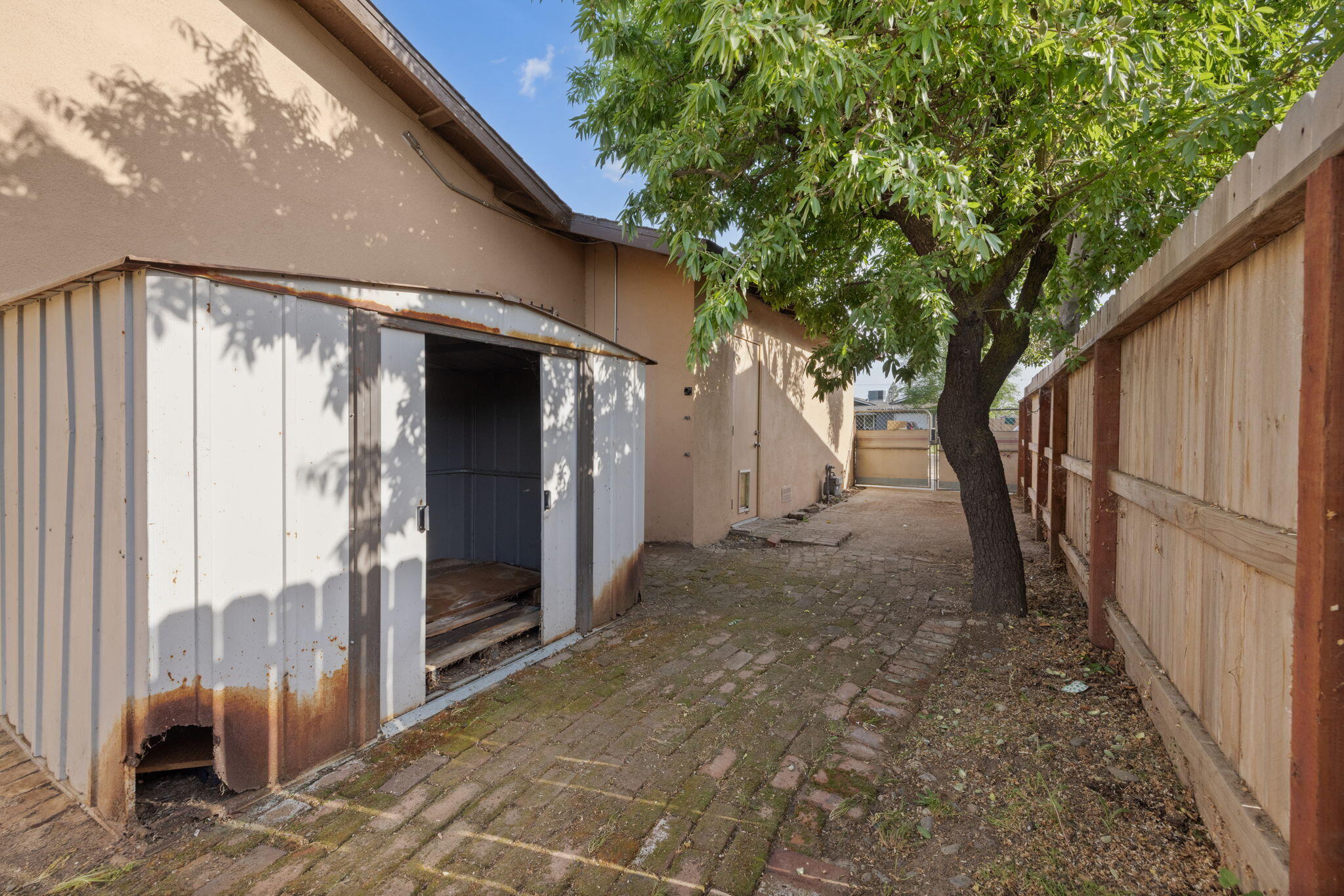 4312 W Dorothea Ave, Visalia, CA 93277