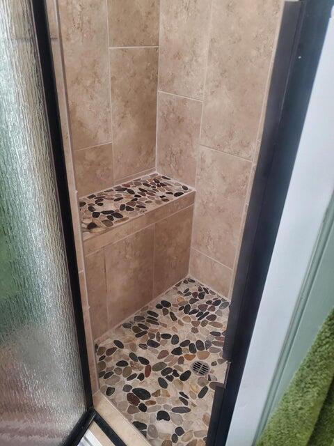 57926 Manzanita Trl, Badger, CA 93603