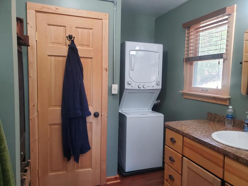 57926 Manzanita Trl, Badger, CA 93603