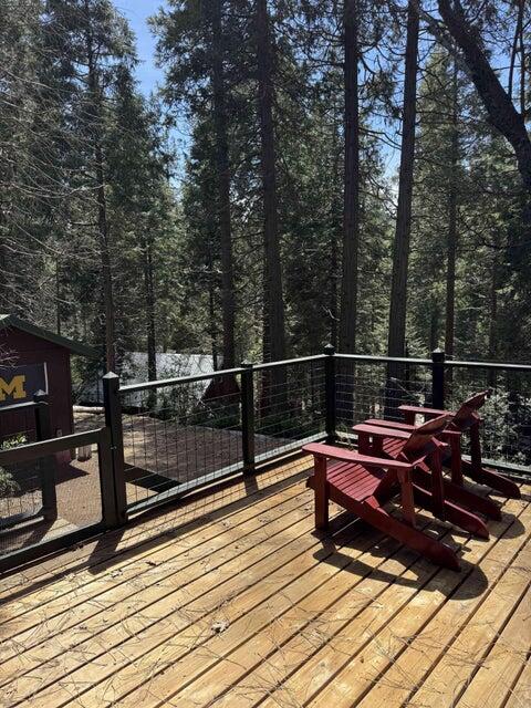 57926 Manzanita Trl, Badger, CA 93603