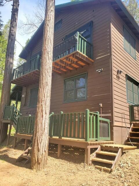 57926 Manzanita Trl, Badger, CA 93603