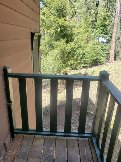 57926 Manzanita Trl, Badger, CA 93603