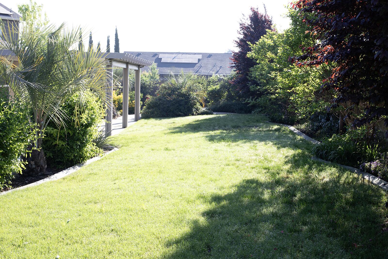 2508 N Kayenta Ct, Visalia, CA 93291