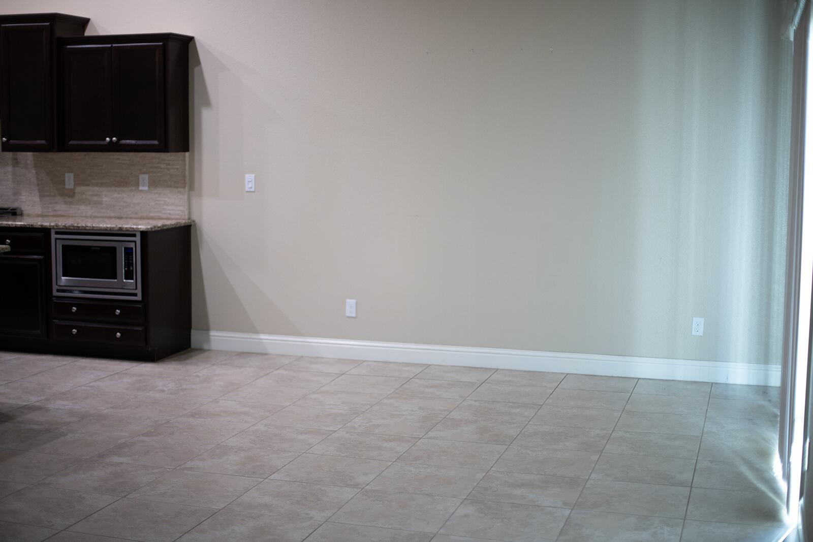 2508 N Kayenta Ct, Visalia, CA 93291