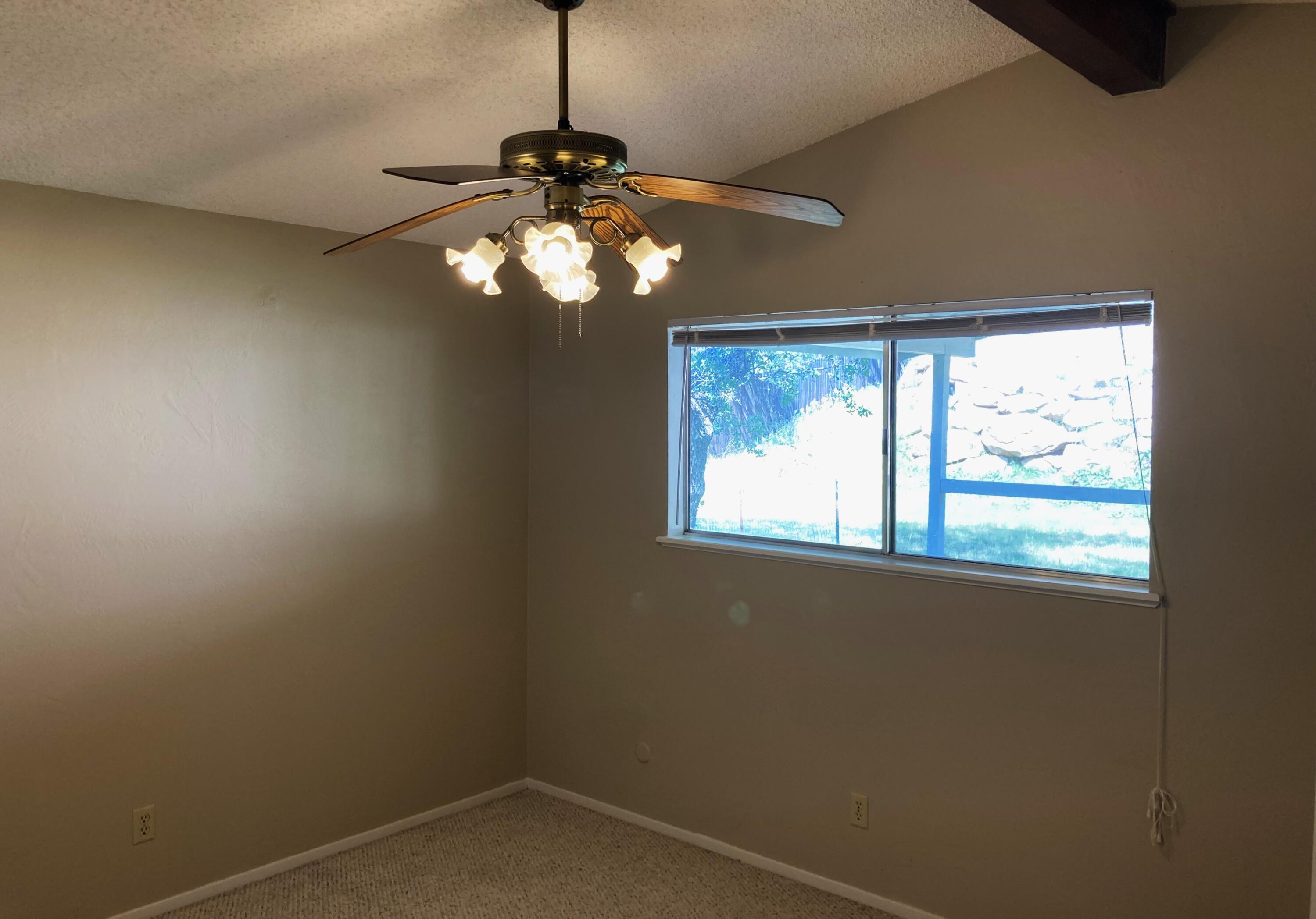 43669 Skyline Dr, Three Rivers, CA 93271