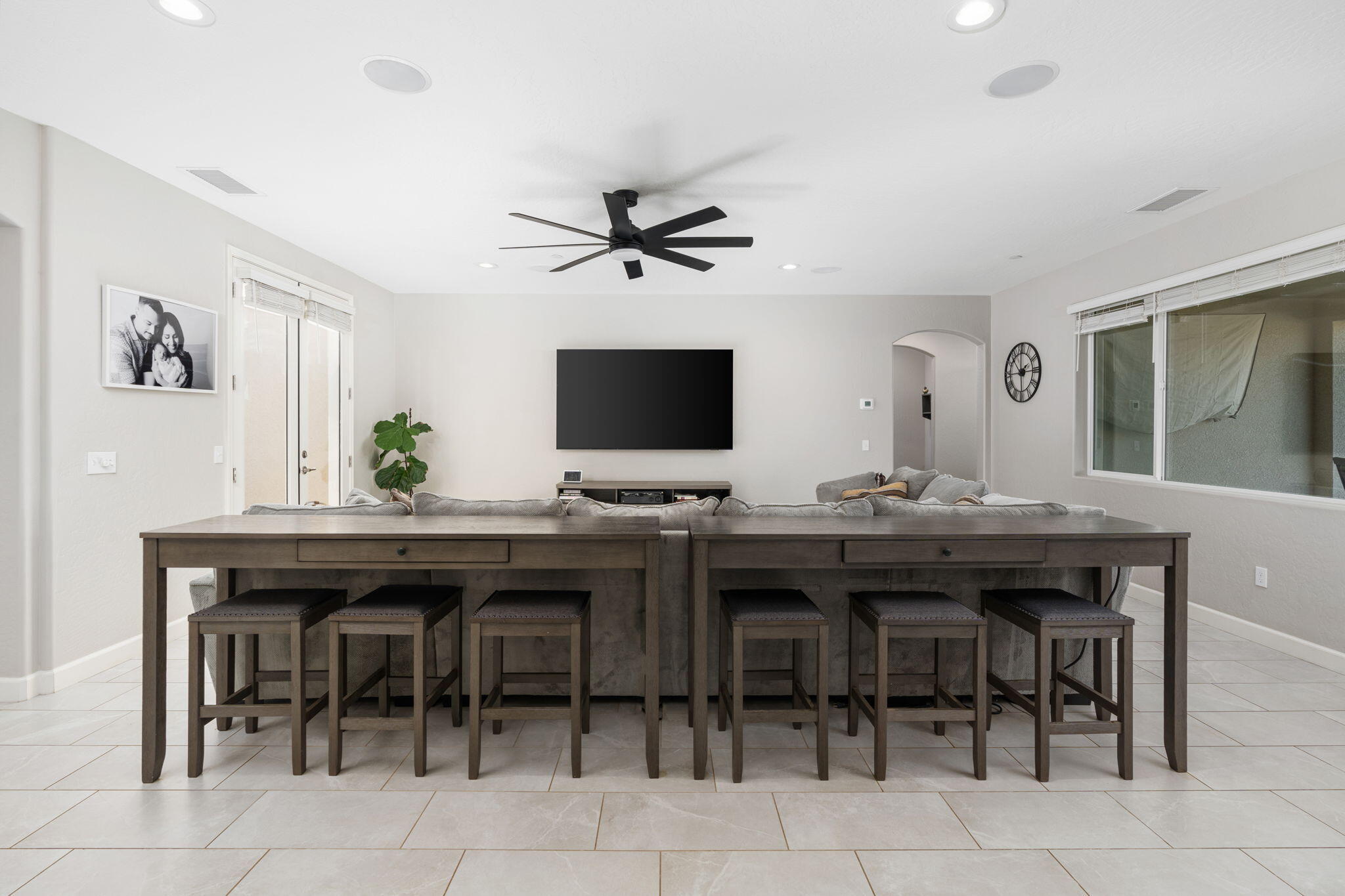 2124 Cortner St, Hanford, CA 93230