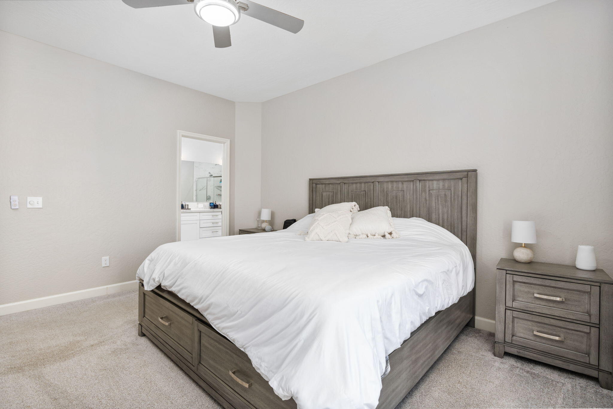 2124 Cortner St, Hanford, CA 93230