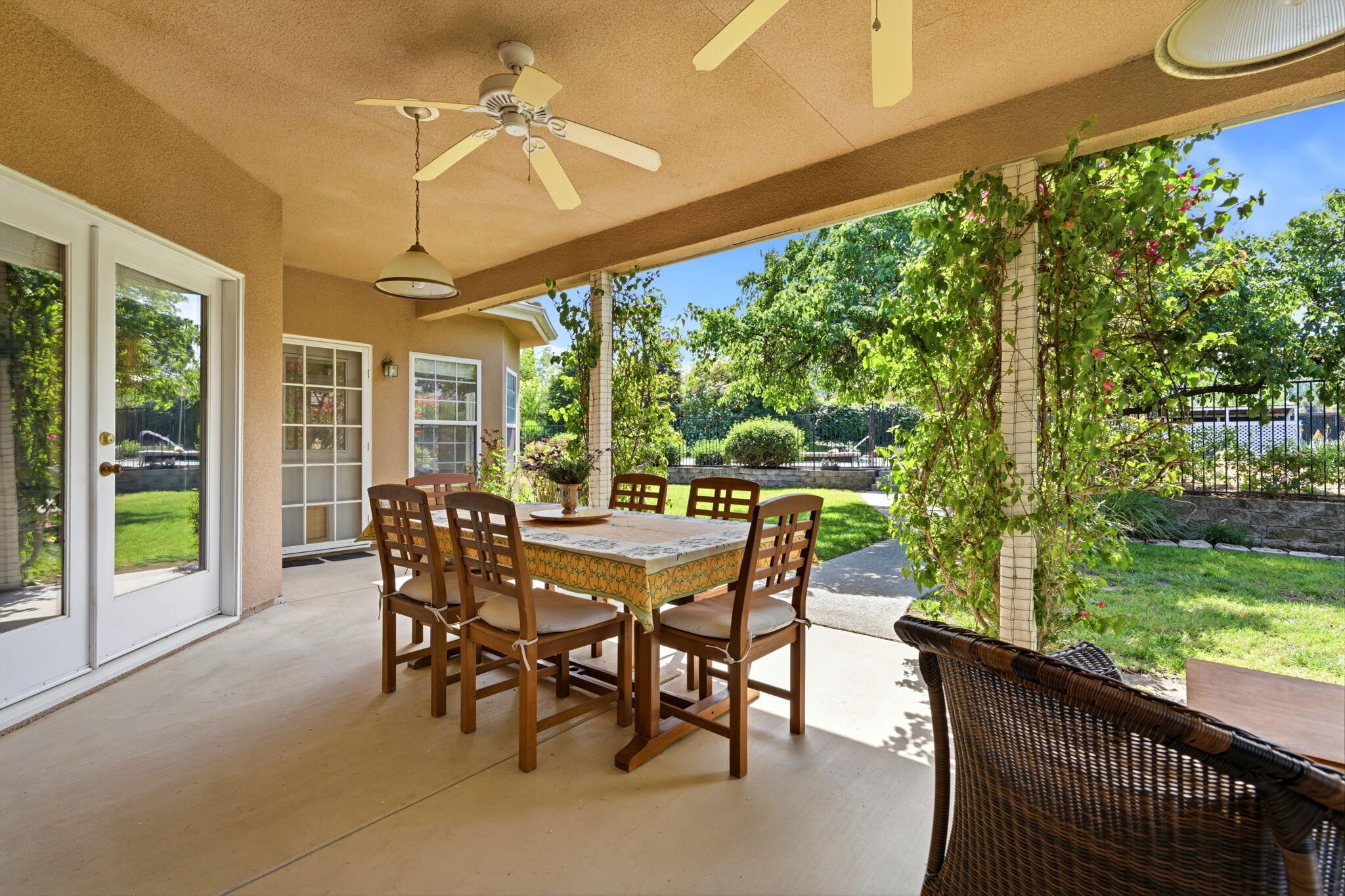 32265 Pleasant Oak Dr, Springville, CA 93265