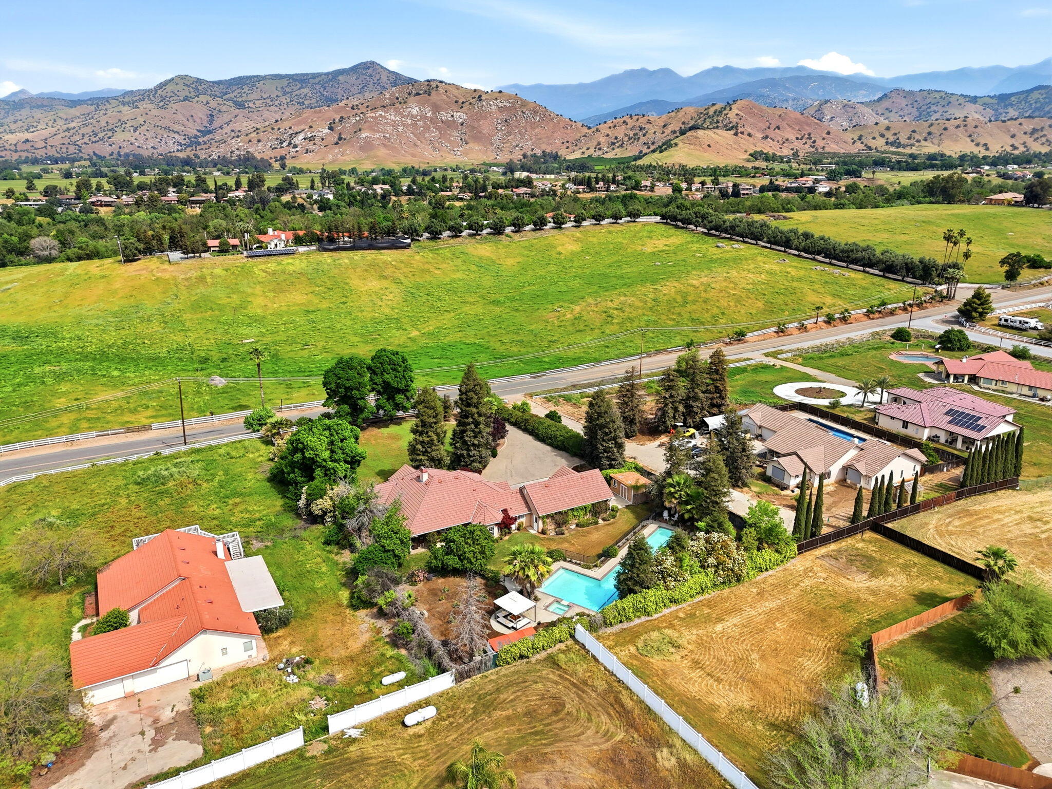 32265 Pleasant Oak Dr, Springville, CA 93265