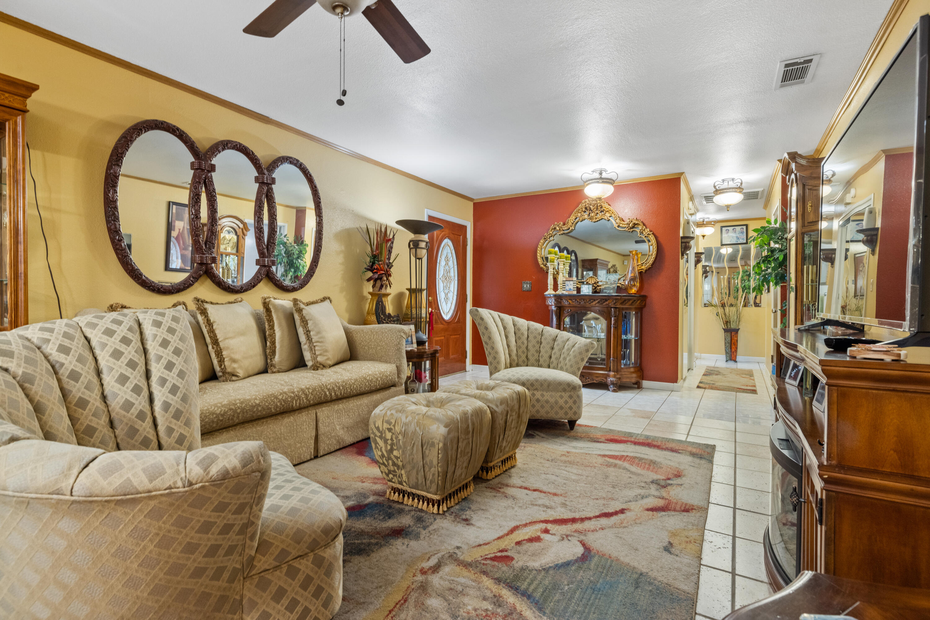 1722 W La Vida, Visalia, CA 93277