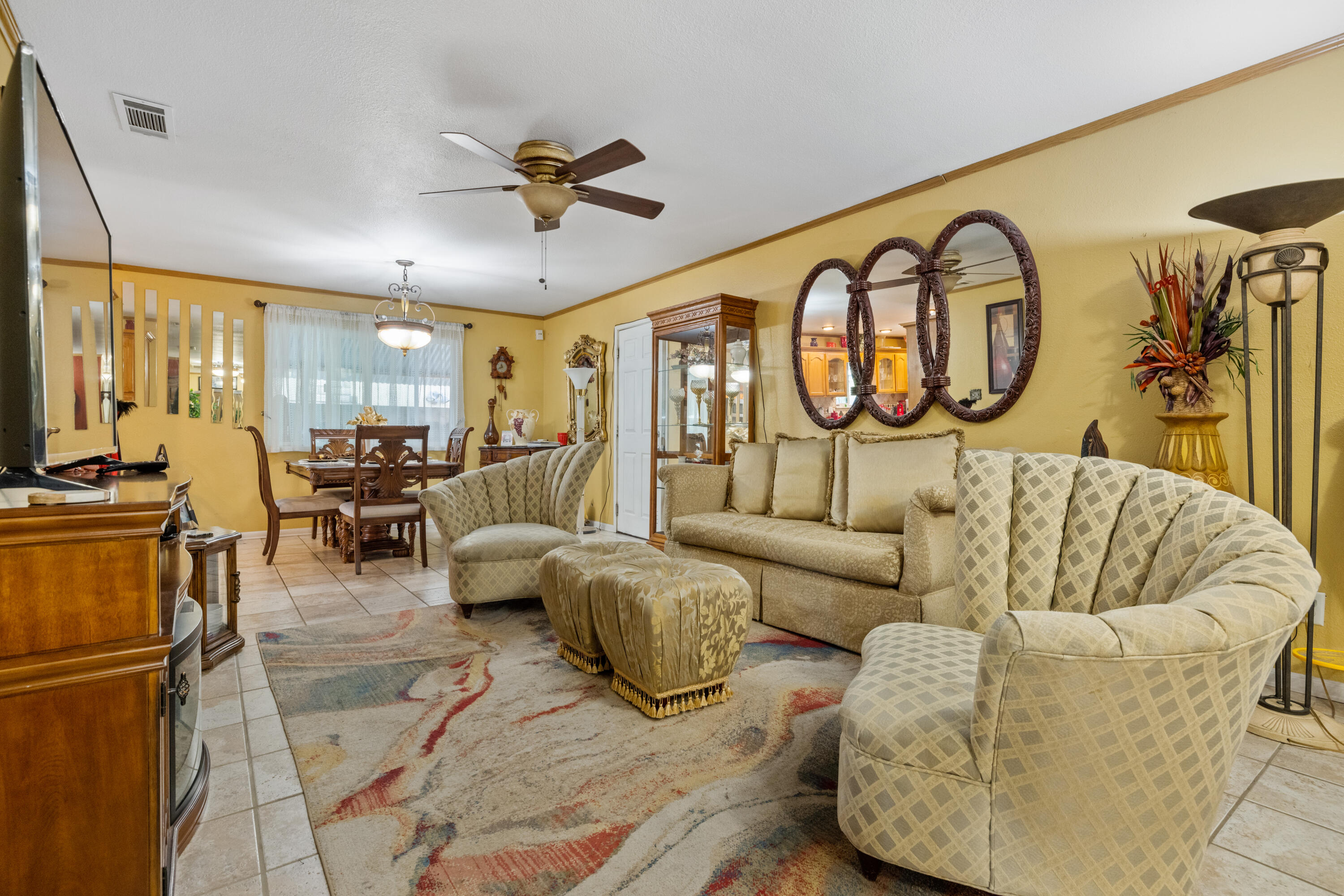 1722 W La Vida, Visalia, CA 93277