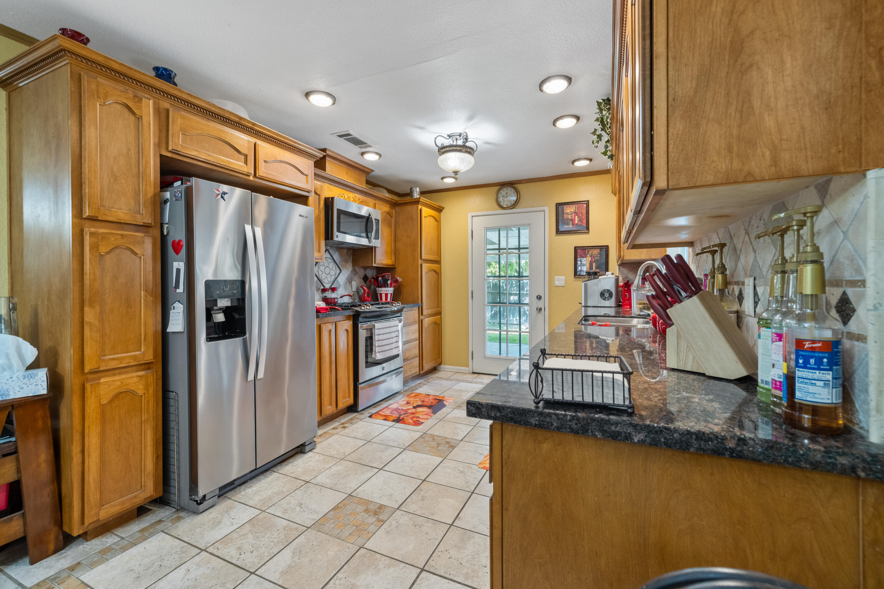 1722 W La Vida, Visalia, CA 93277