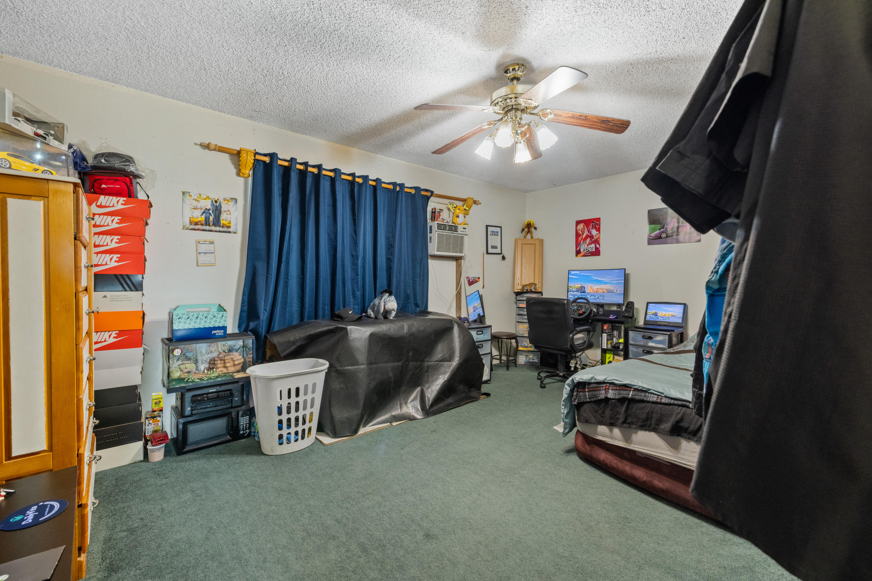 1722 W La Vida, Visalia, CA 93277