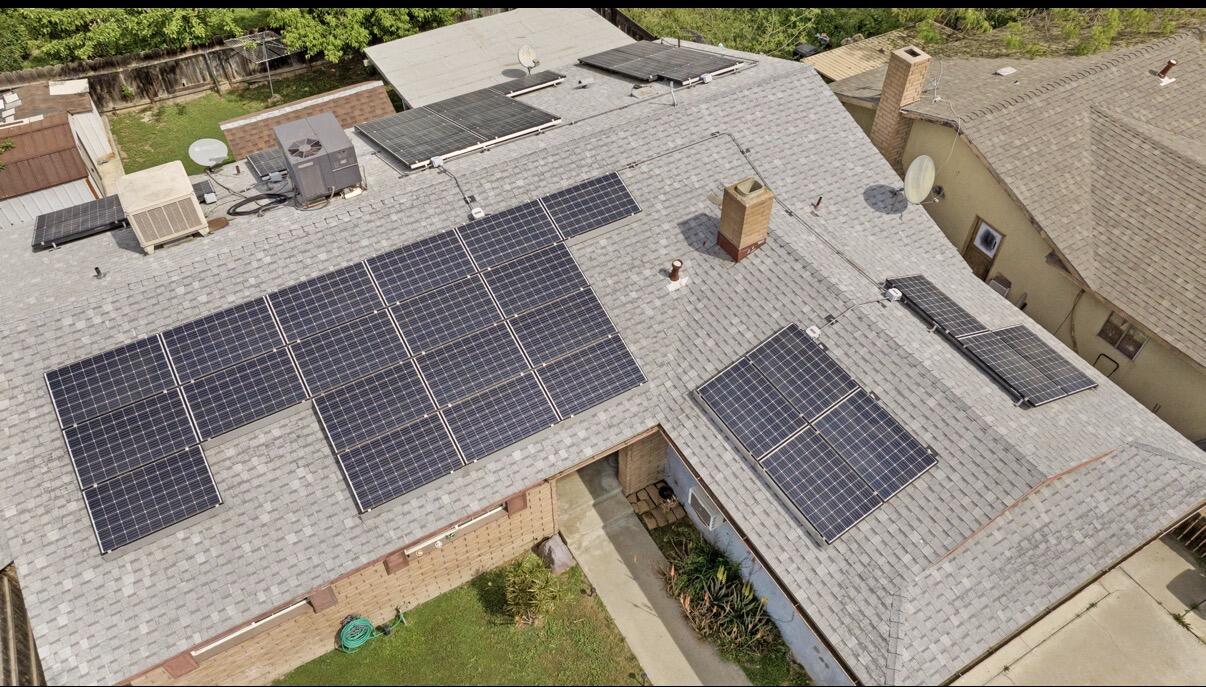 1722 W La Vida, Visalia, CA 93277