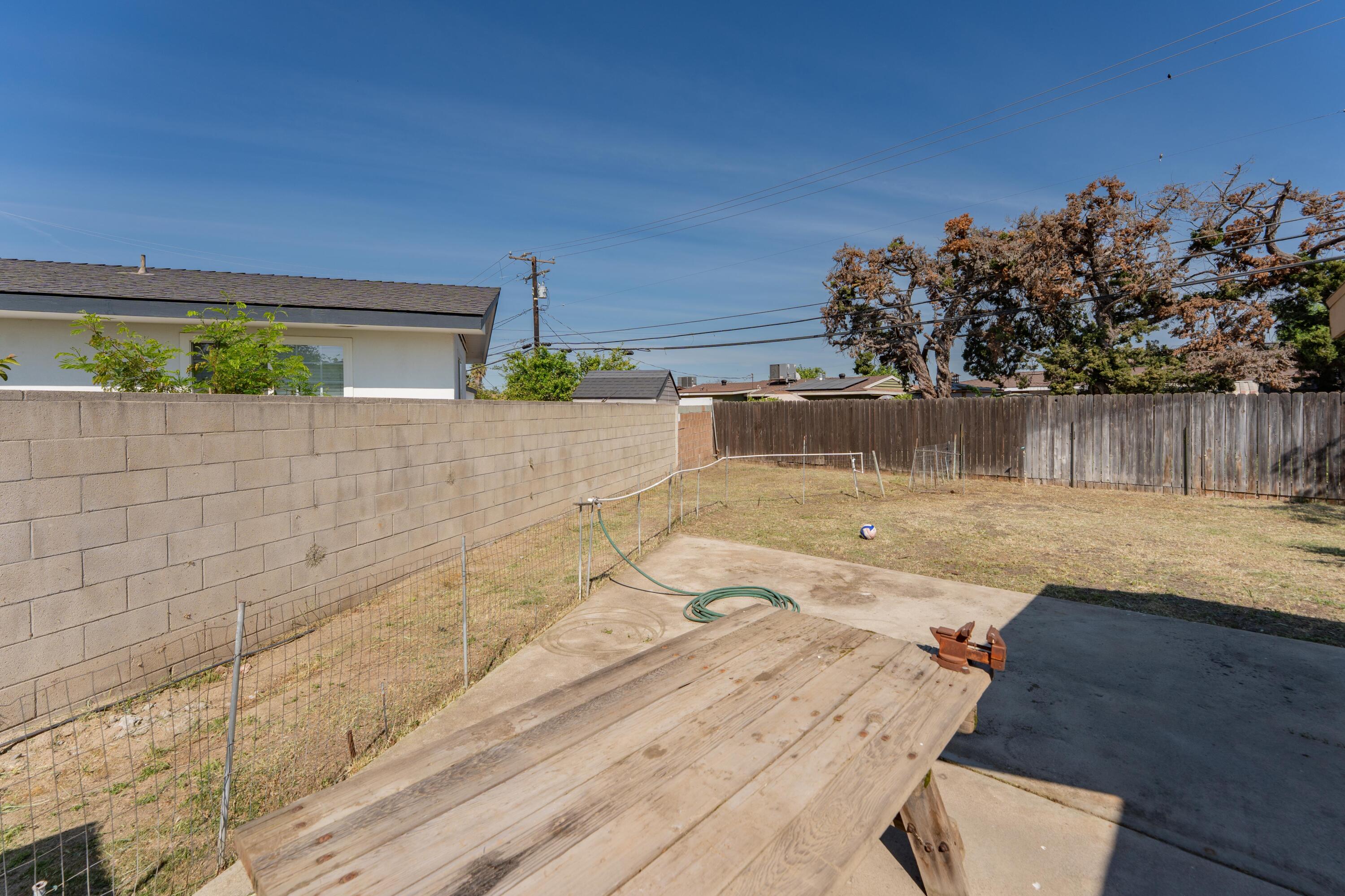1817 8th Ave, Delano, CA 93215