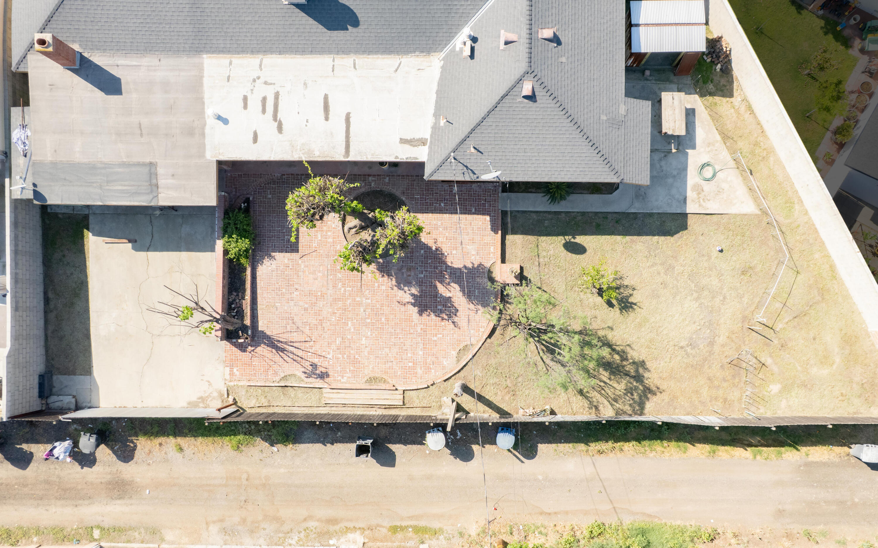 1817 8th Ave, Delano, CA 93215