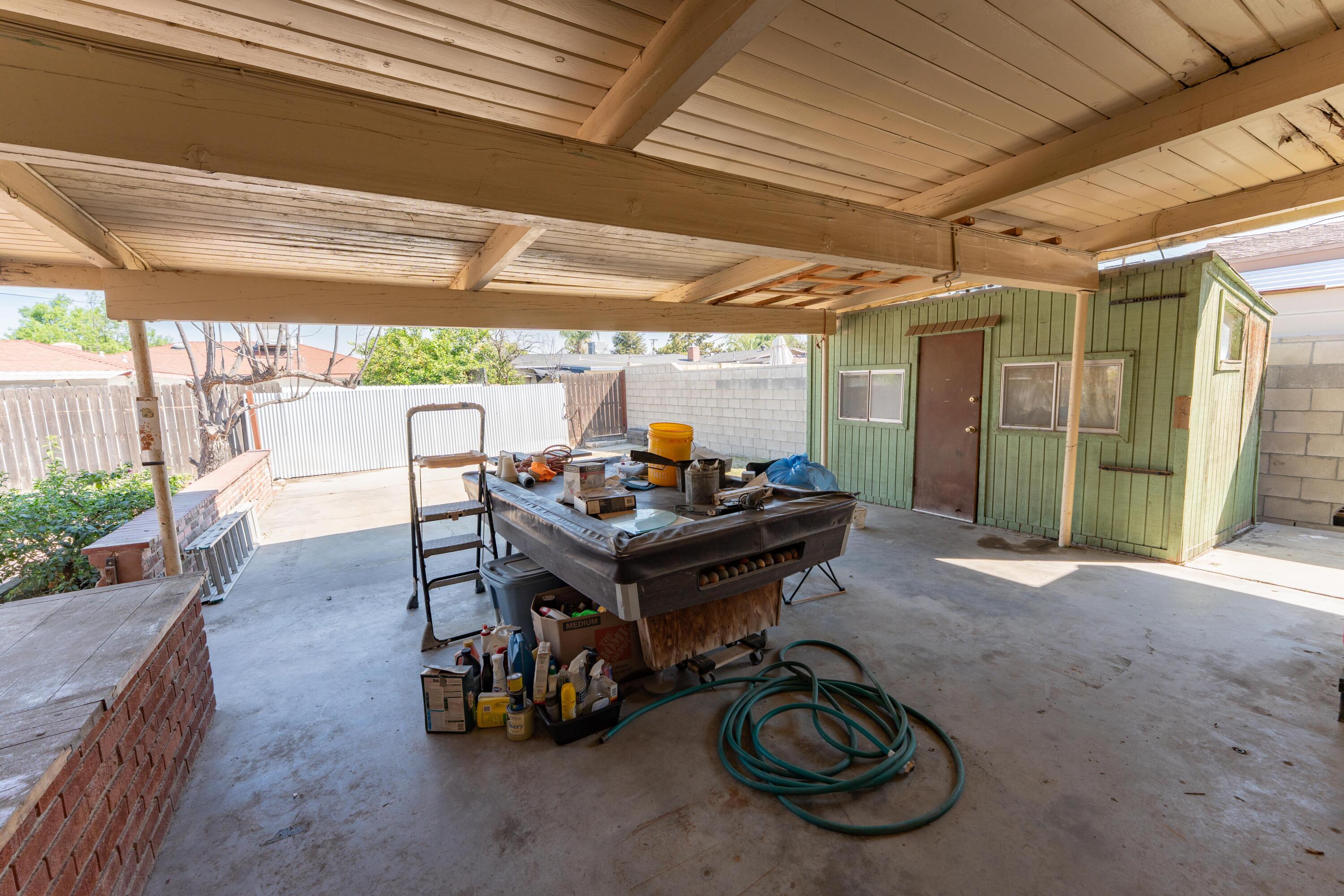 1817 8th Ave, Delano, CA 93215