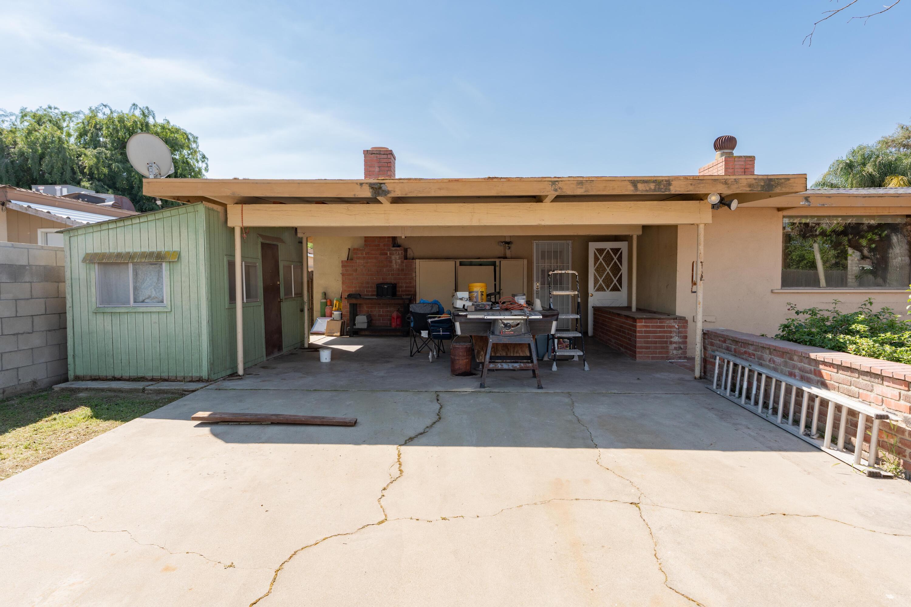1817 8th Ave, Delano, CA 93215