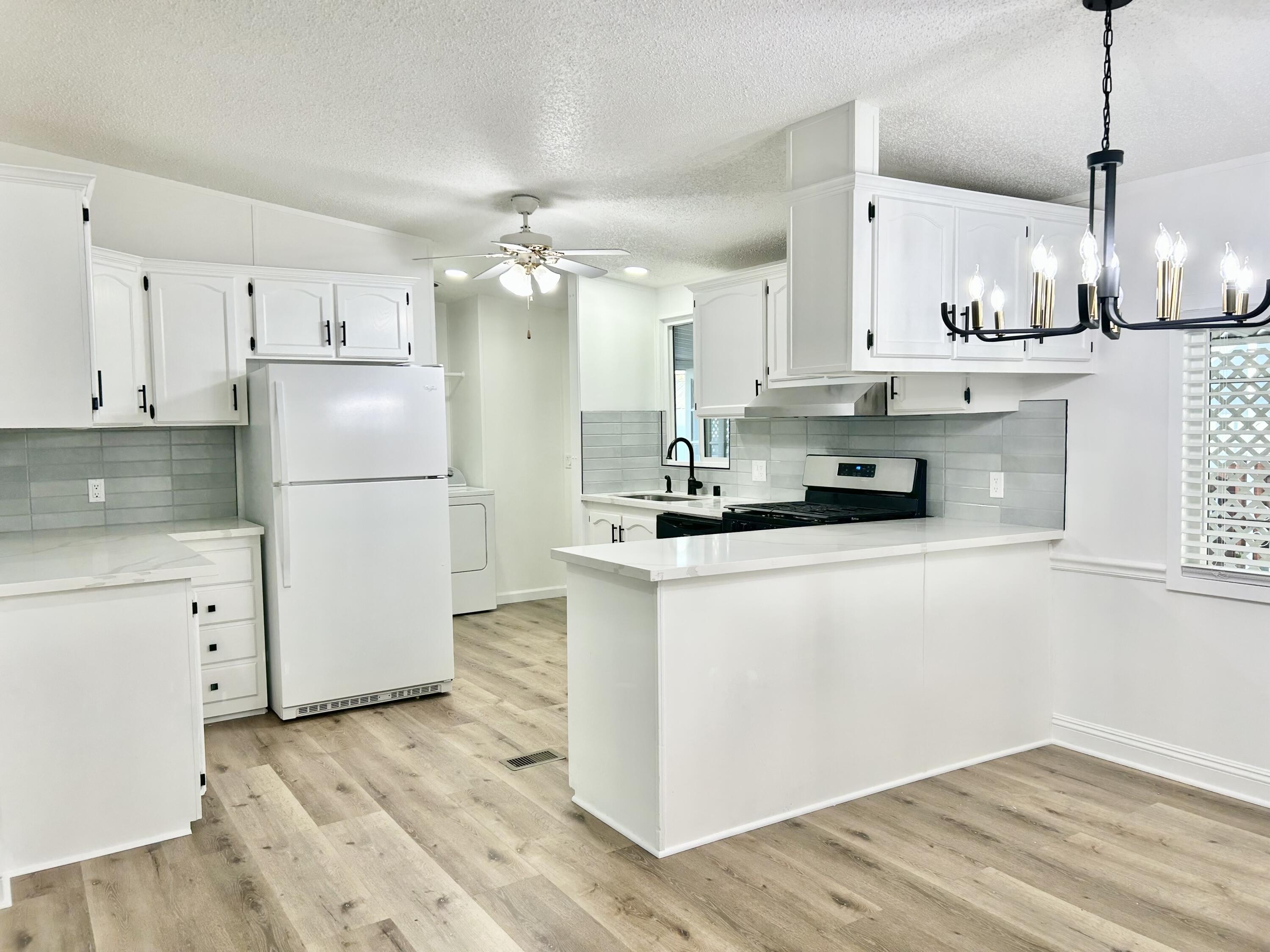 415 N Akers St, Visalia, CA 93291