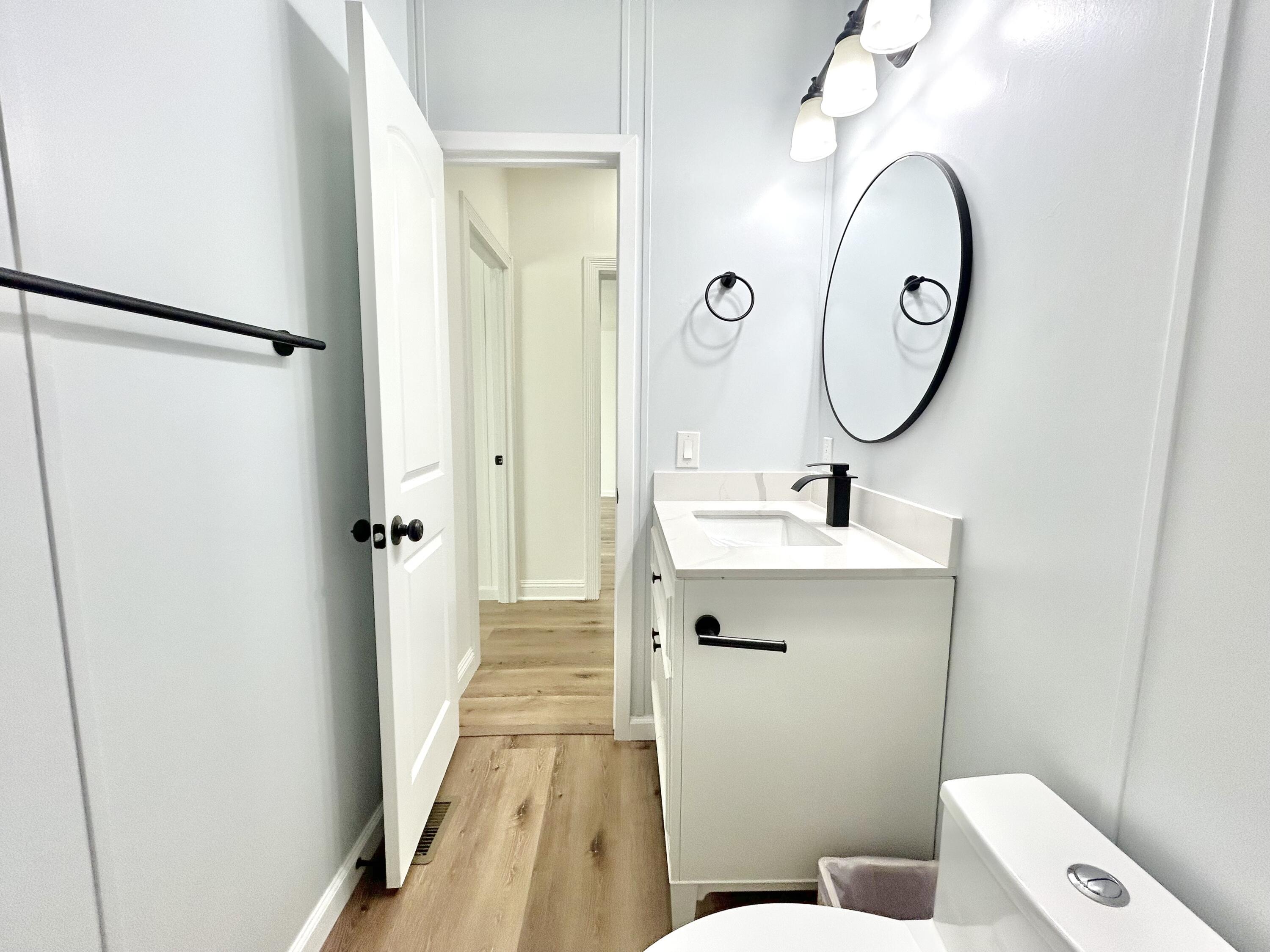 415 N Akers St, Visalia, CA 93291