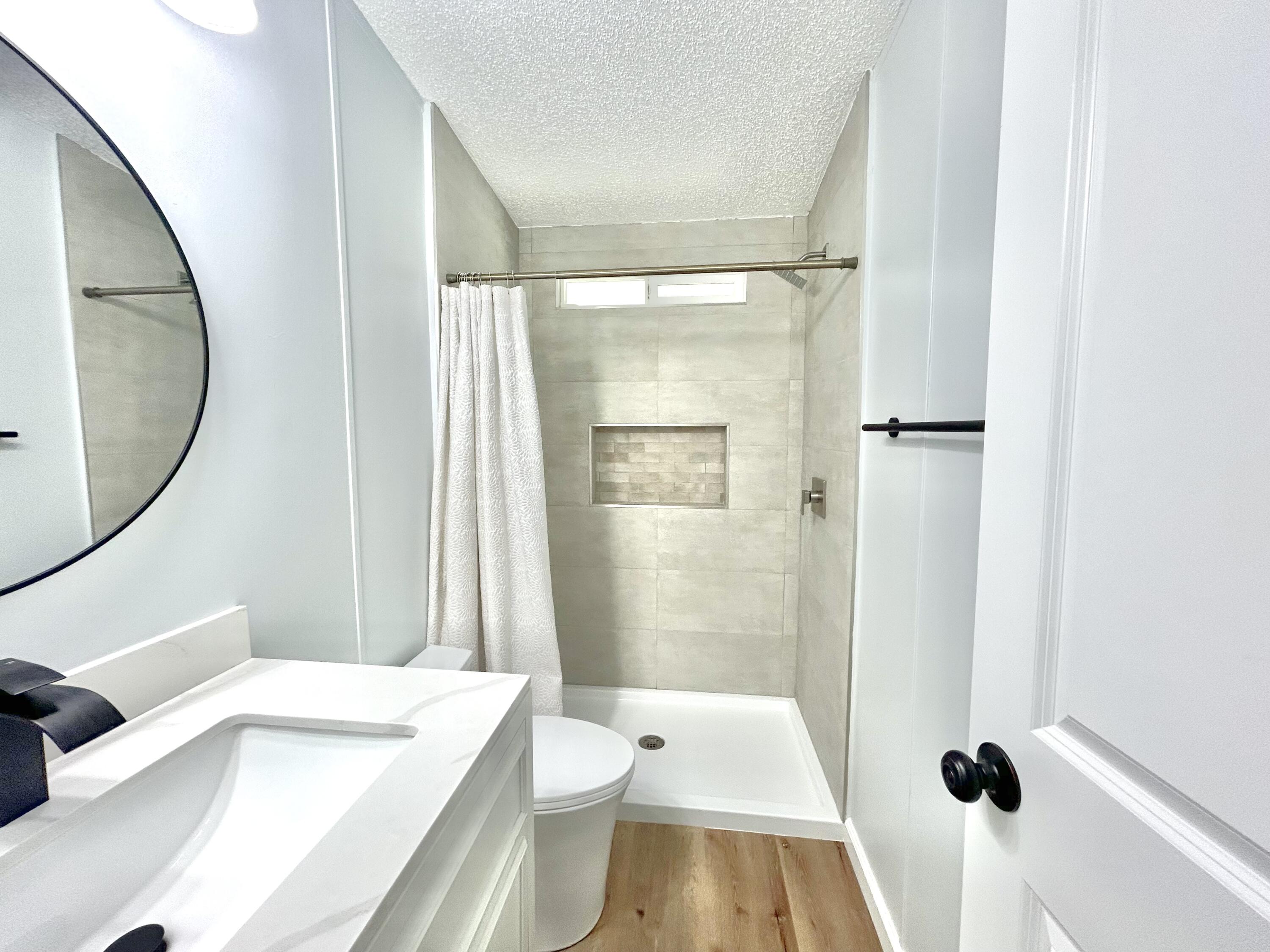 415 N Akers St, Visalia, CA 93291