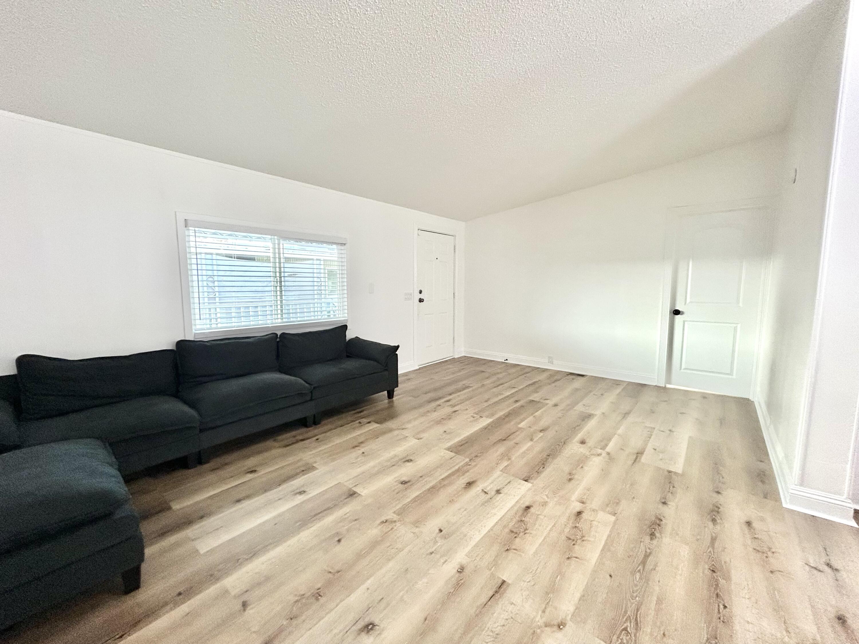 415 N Akers St, Visalia, CA 93291