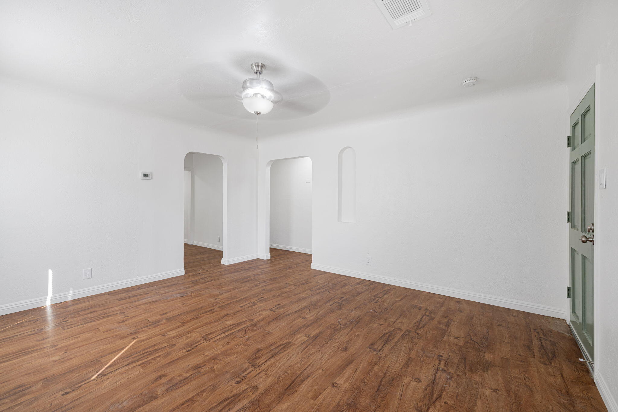 210 E Bush St, Lemoore, CA 93245