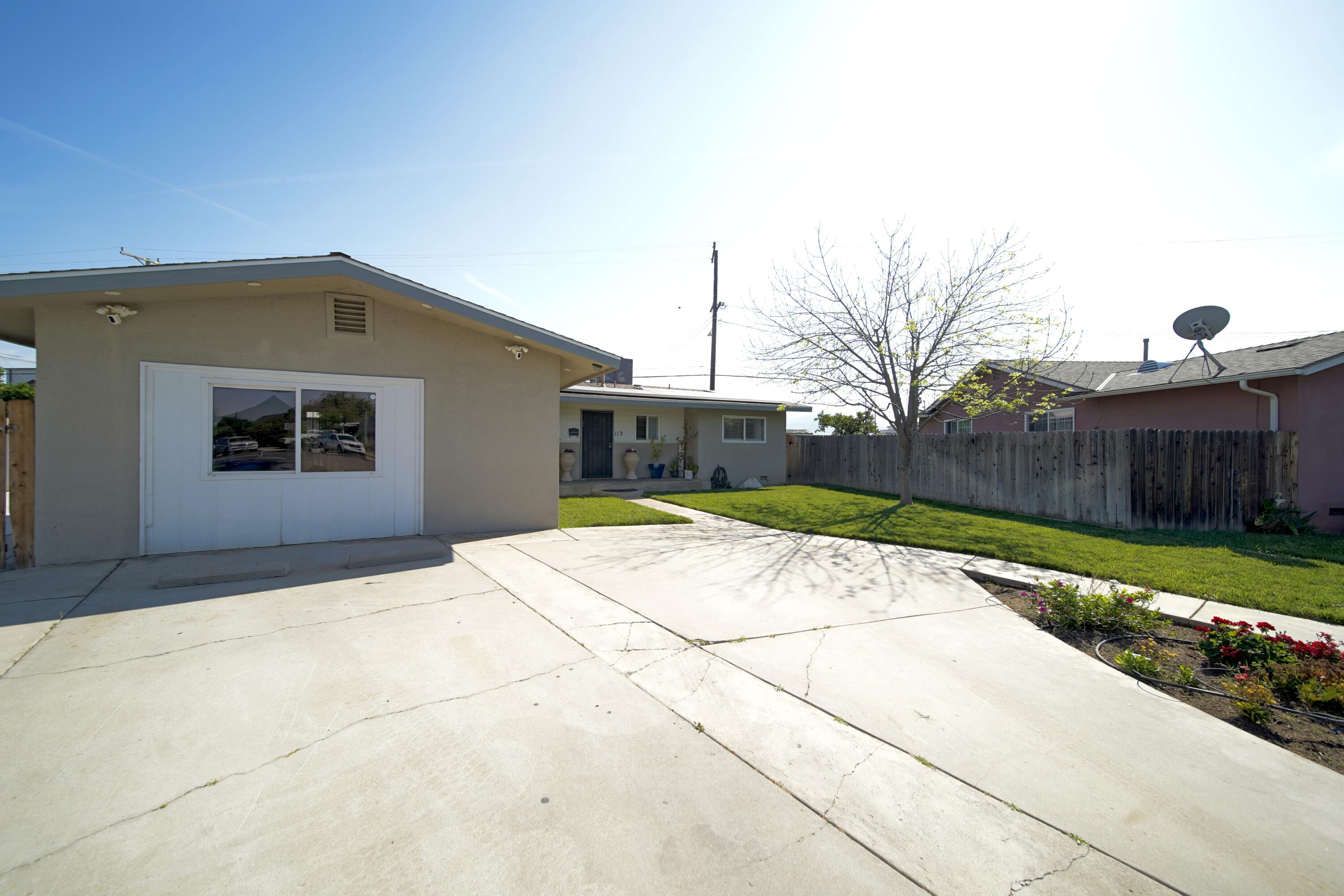 113 Bryant Ct, Exeter, CA 93221