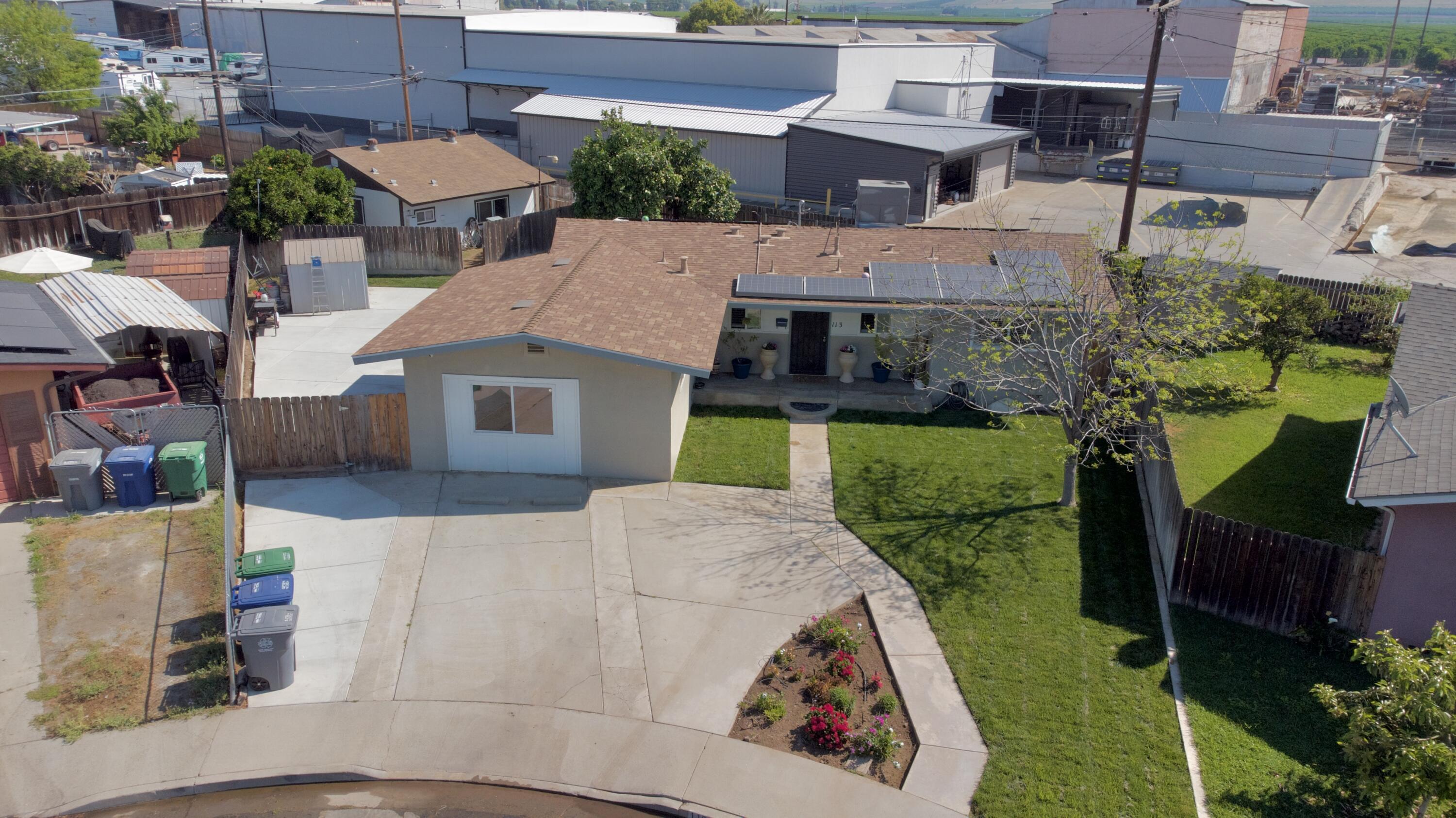 113 Bryant Ct, Exeter, CA 93221