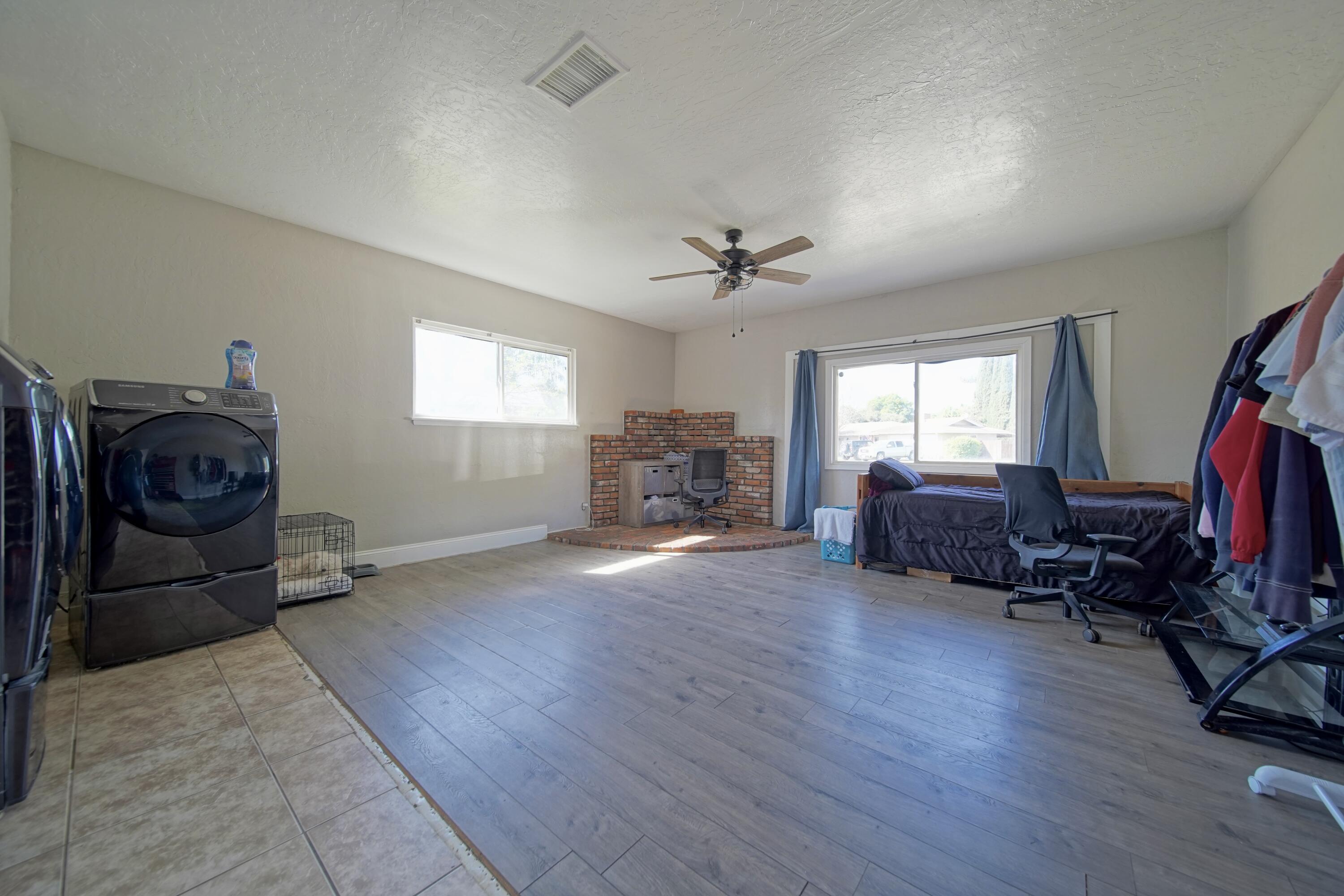 113 Bryant Ct, Exeter, CA 93221