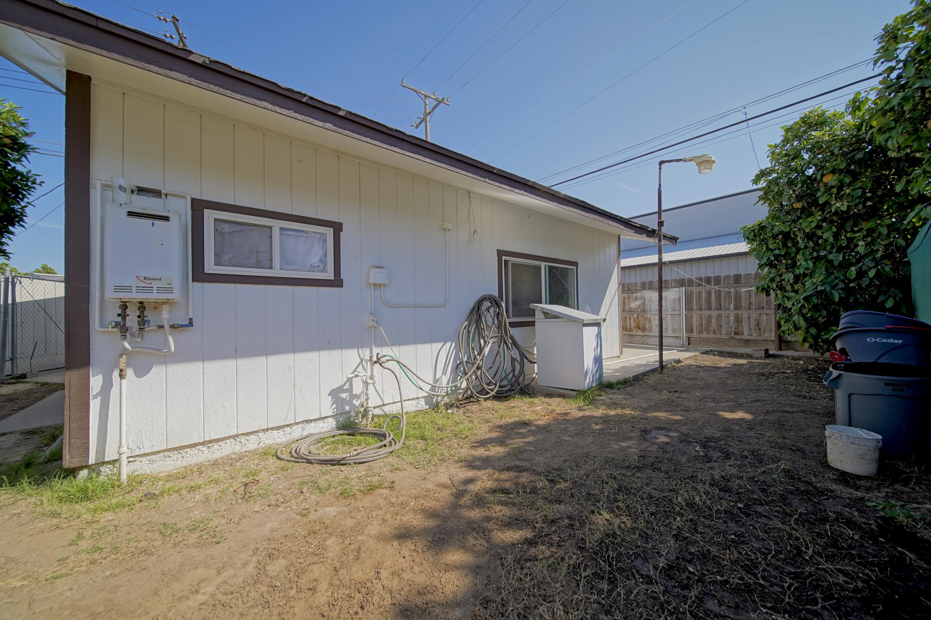 113 Bryant Ct, Exeter, CA 93221