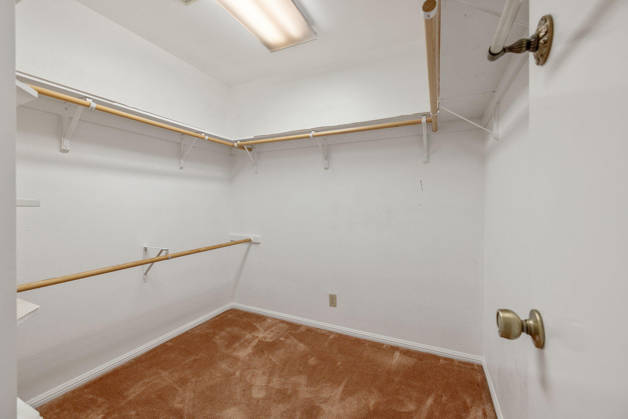 1714 N Blythe Ave, Fresno, CA 93722