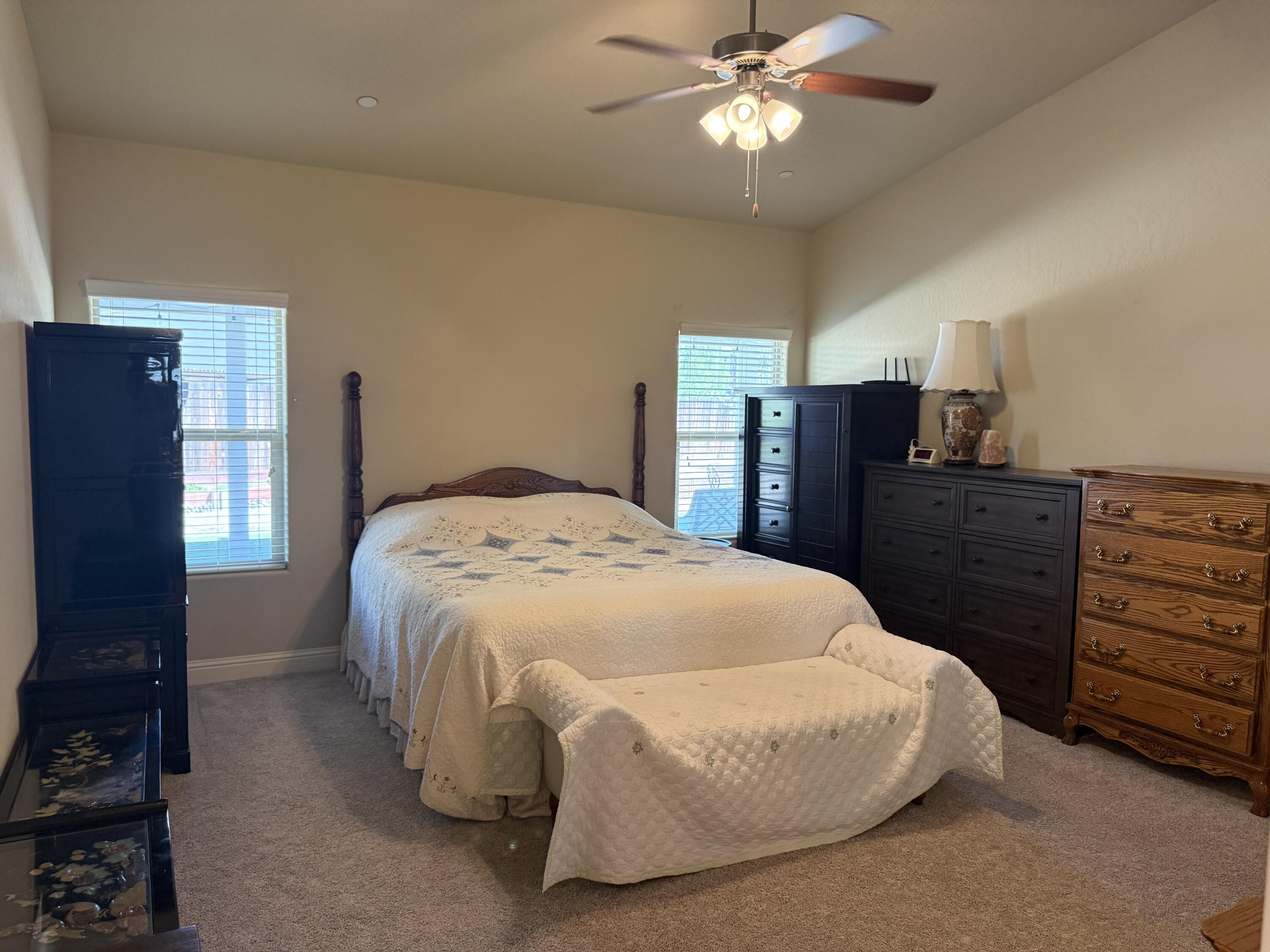 2003 W W Hopkins Dr, Hanford, CA 93230