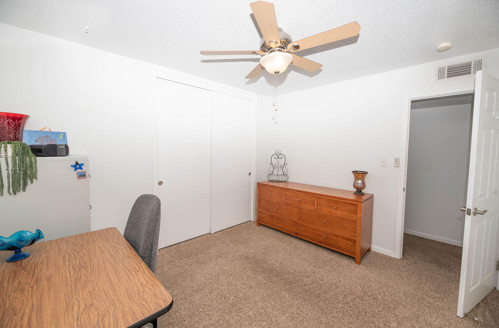 14892 Lipson Ave, Visalia, CA 93292