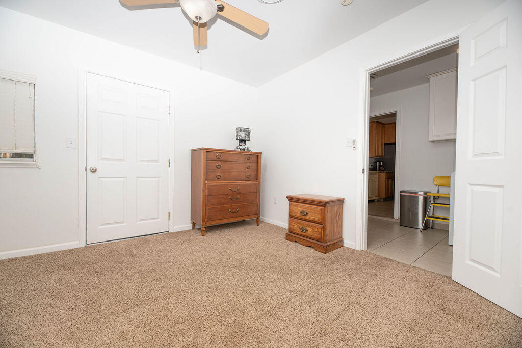 14892 Lipson Ave, Visalia, CA 93292