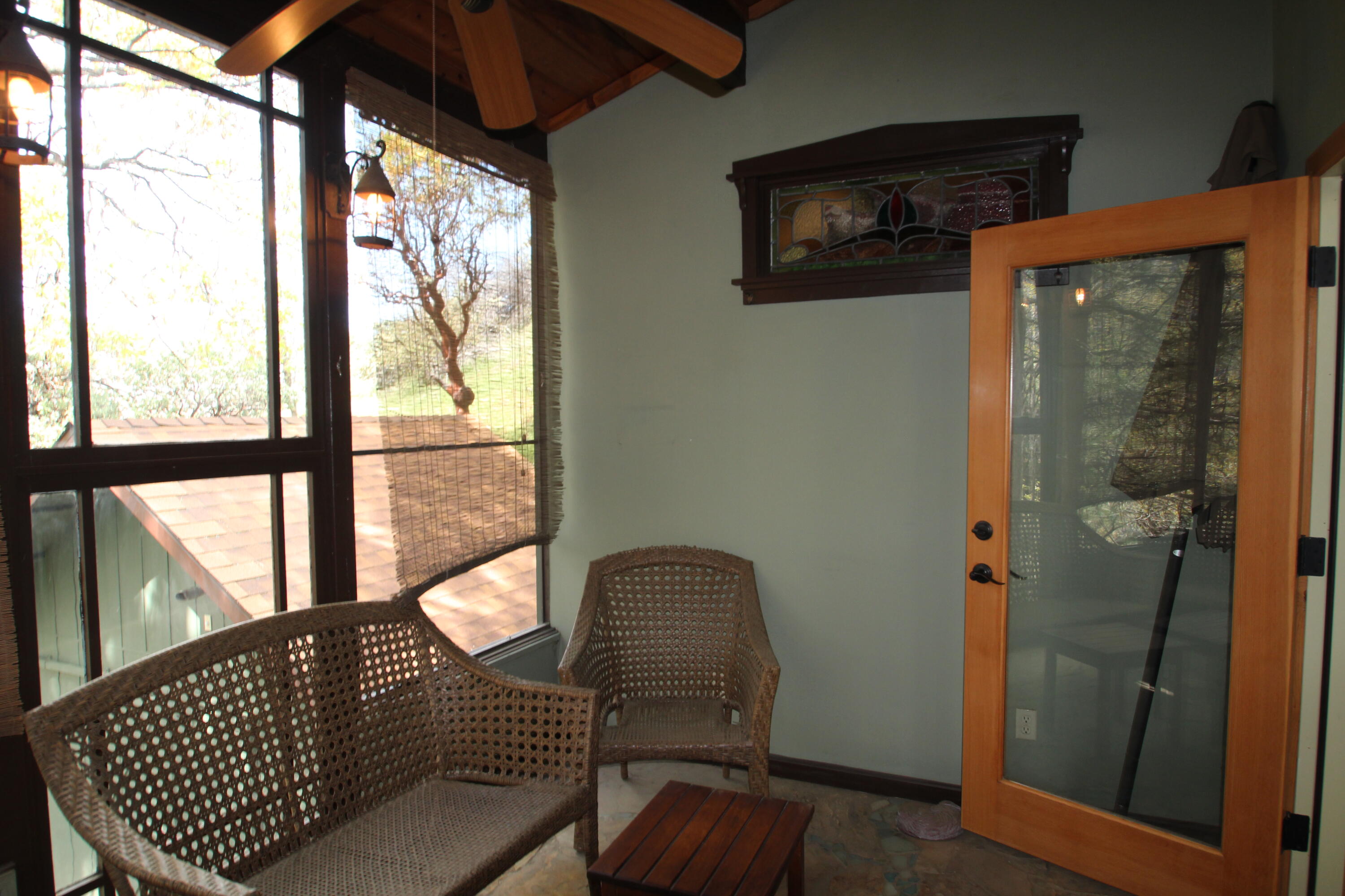 475 John Lewis Dr, Pierpoint Springs, CA 93265