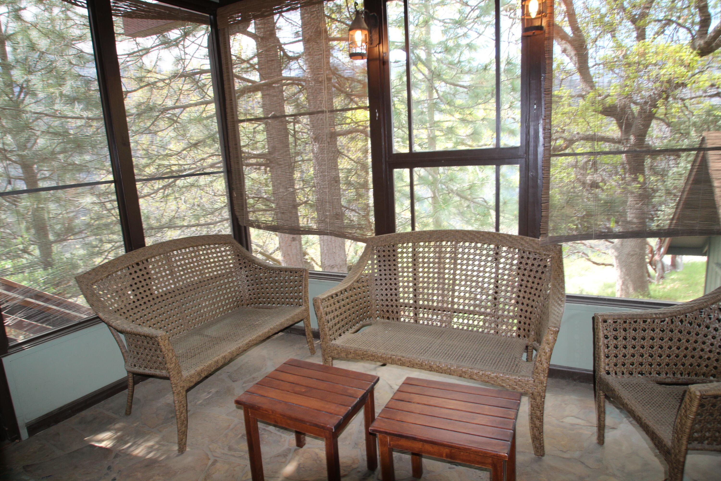 475 John Lewis Dr, Pierpoint Springs, CA 93265