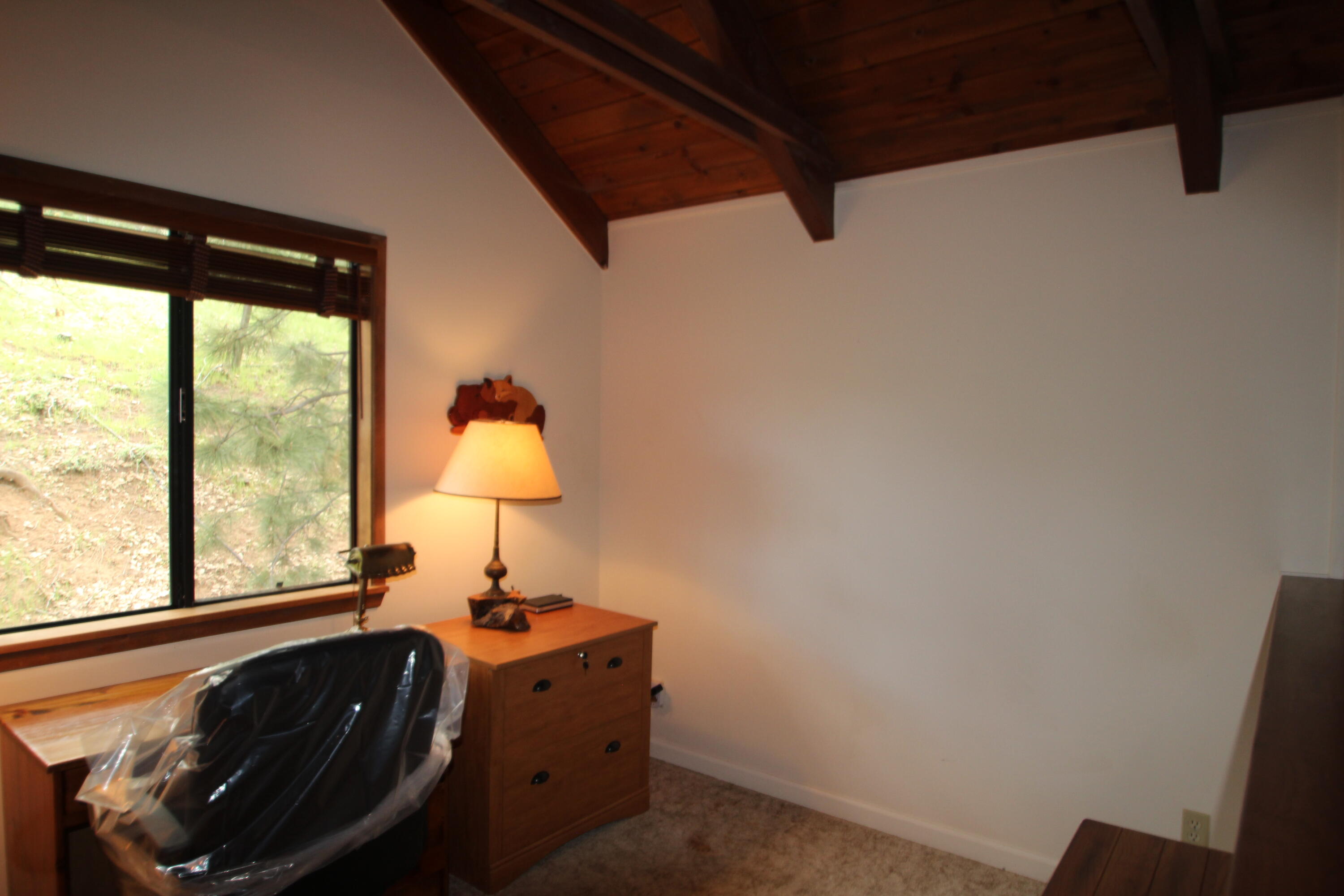 475 John Lewis Dr, Pierpoint Springs, CA 93265