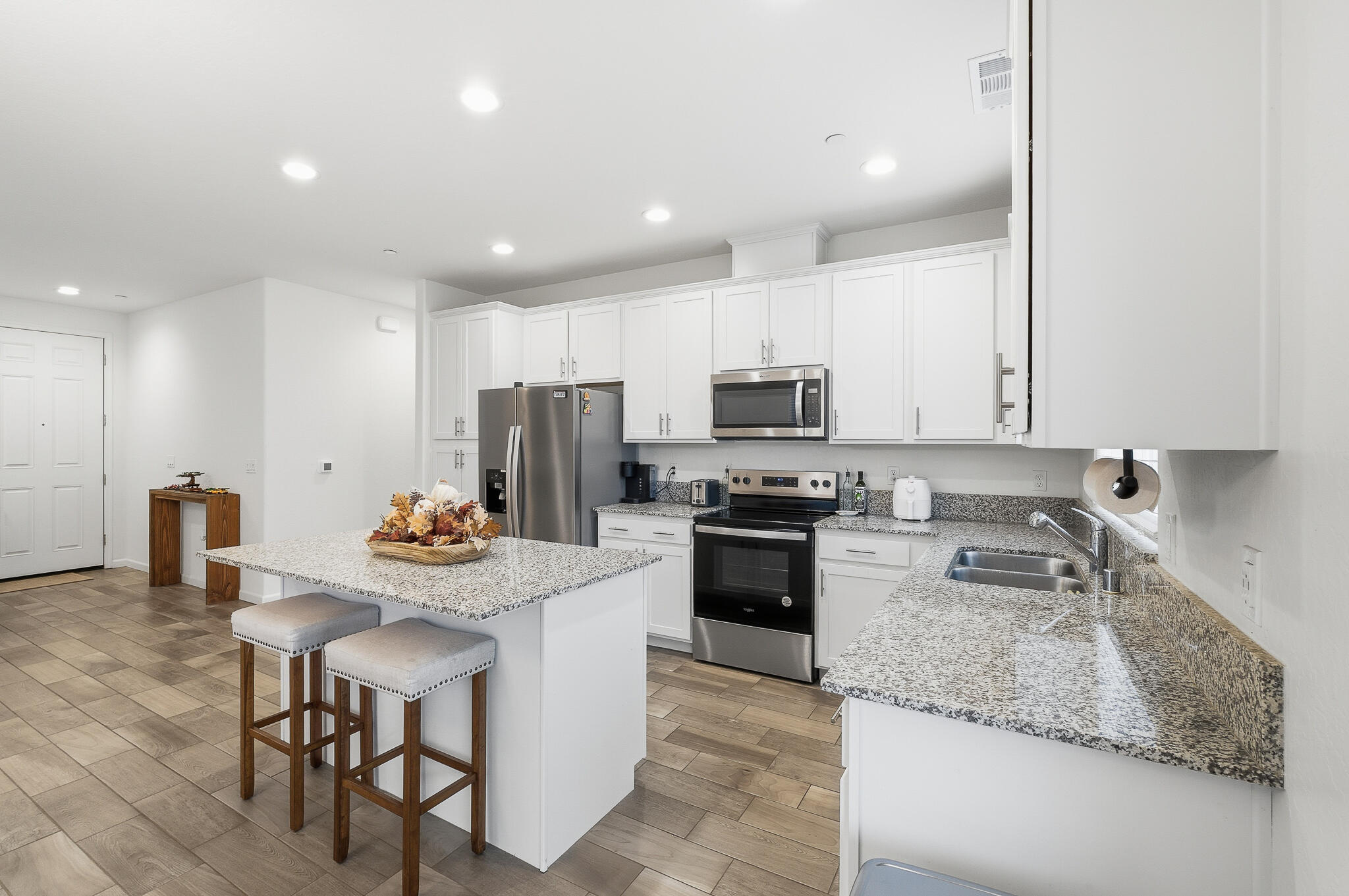 3408 Dorset St, Tulare, CA 93274