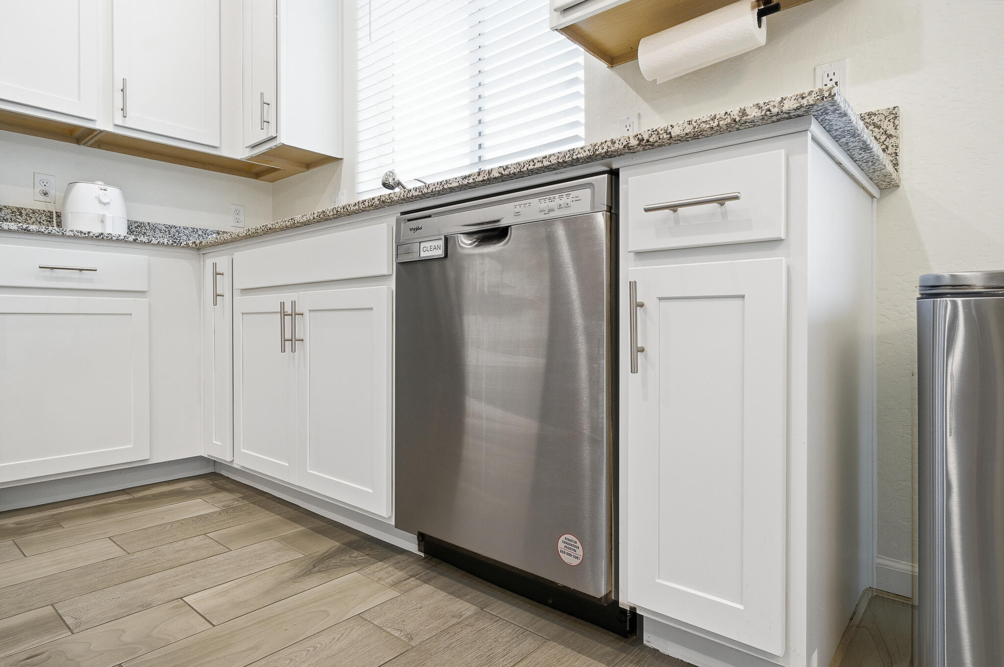 3408 Dorset St, Tulare, CA 93274