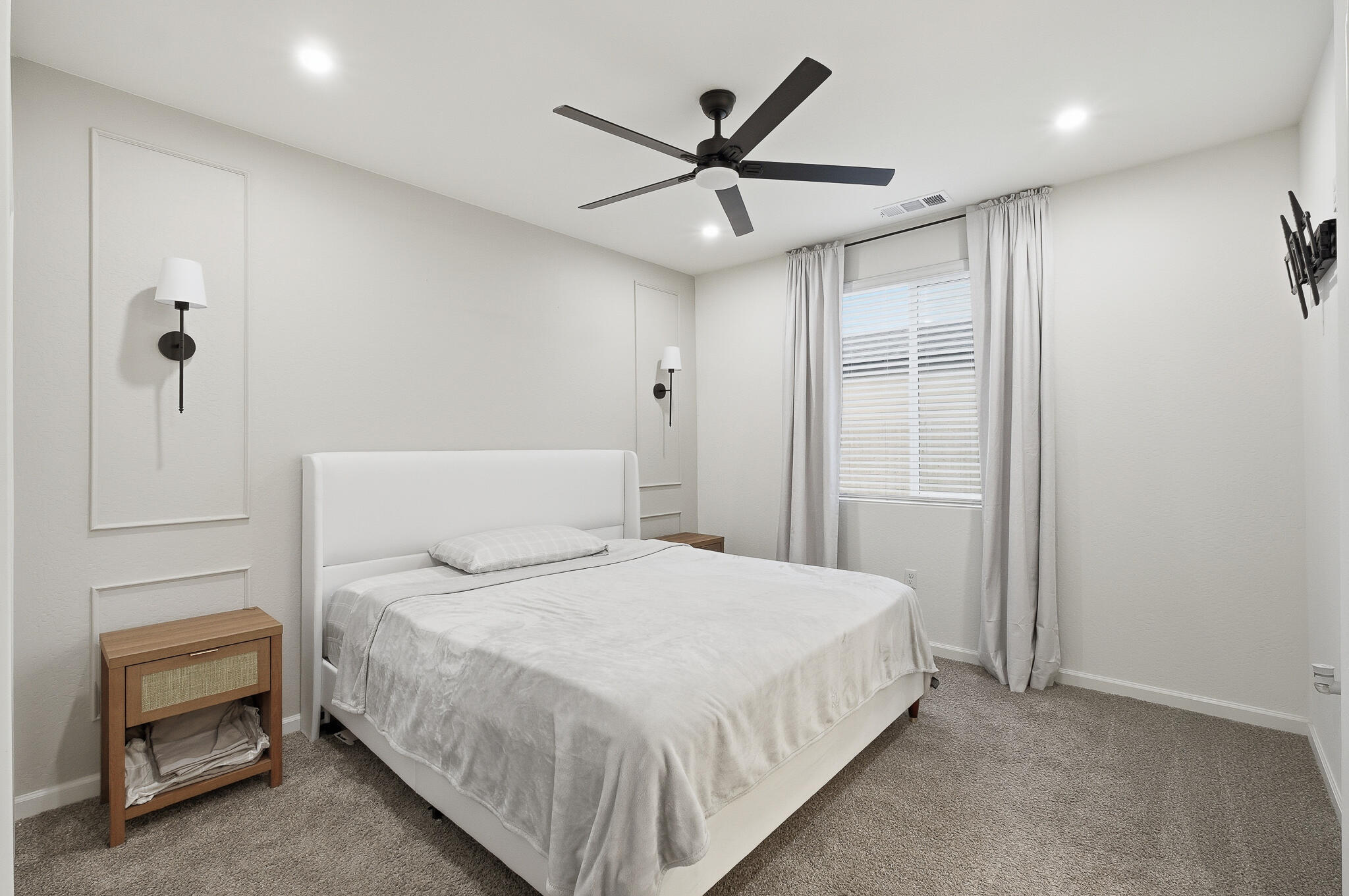 3408 Dorset St, Tulare, CA 93274