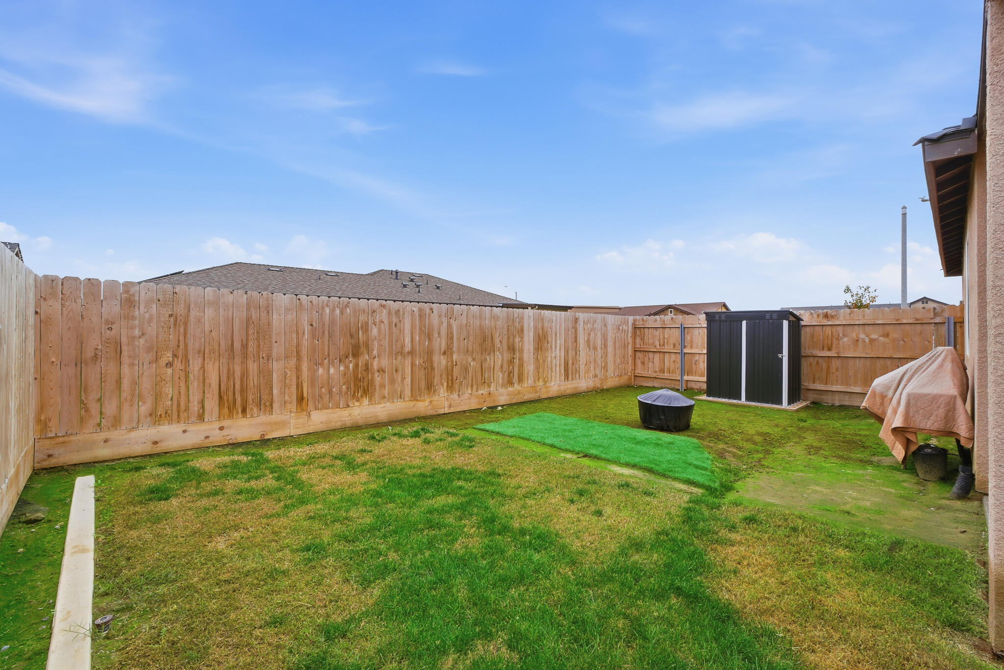 3408 Dorset St, Tulare, CA 93274