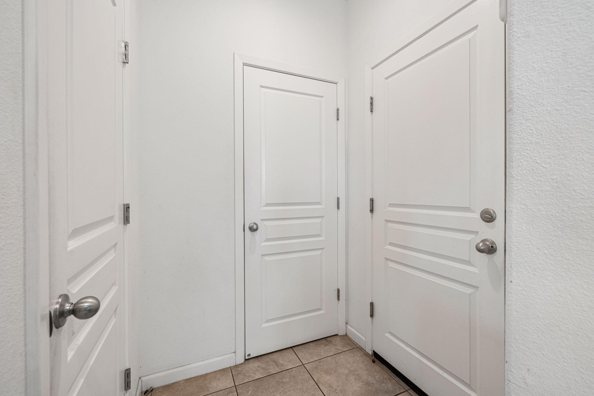 641 S Laguna St, Visalia, CA 93292