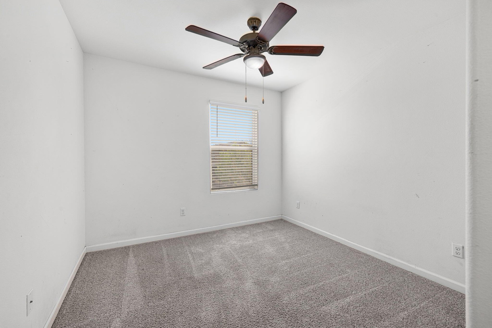 641 S Laguna St, Visalia, CA 93292