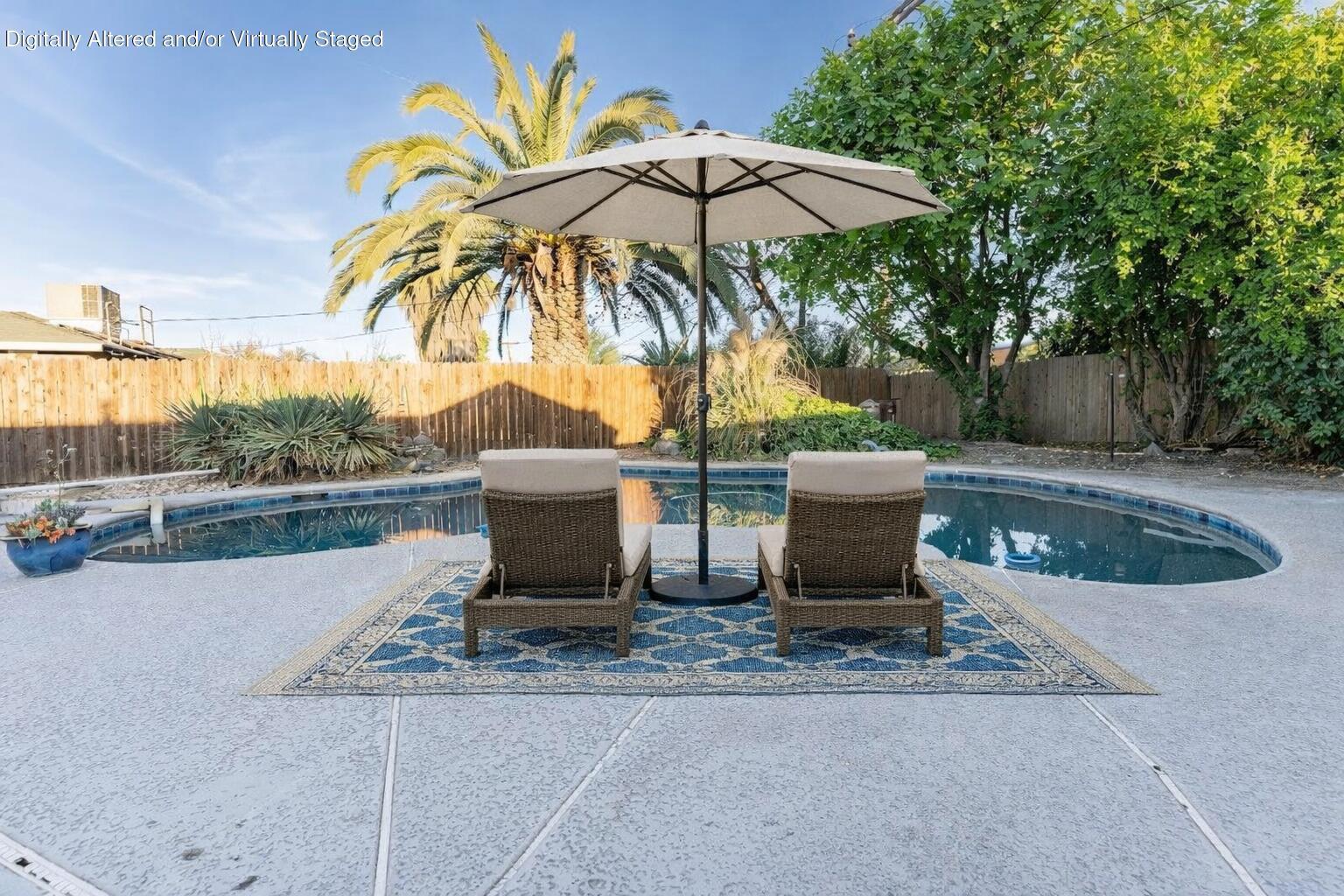 2090 Short Dr, Hanford, CA 93230